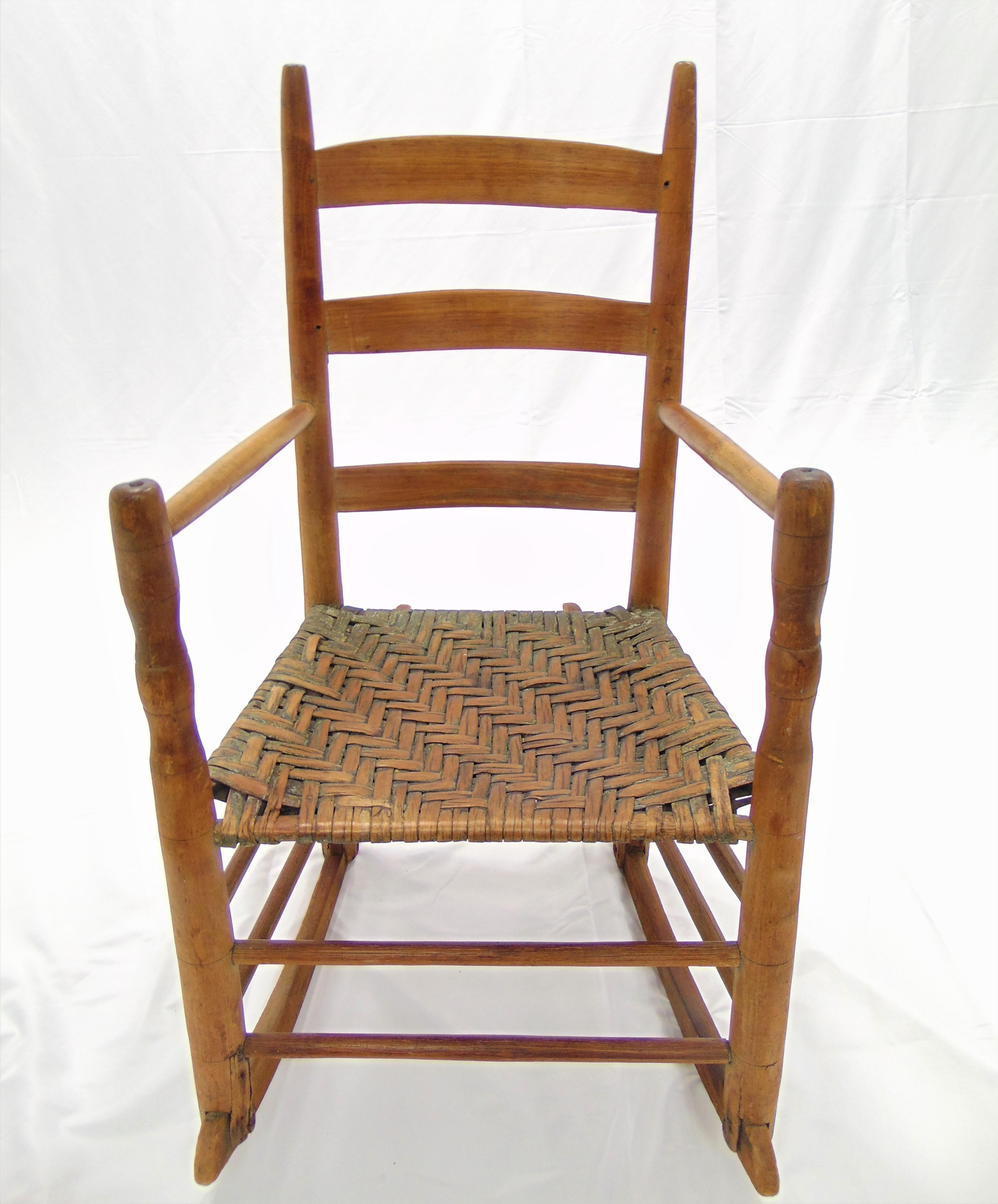 American Antique Primitive Ladder Back Rocking Chair with Splint Seat Early 19th Century For Sale