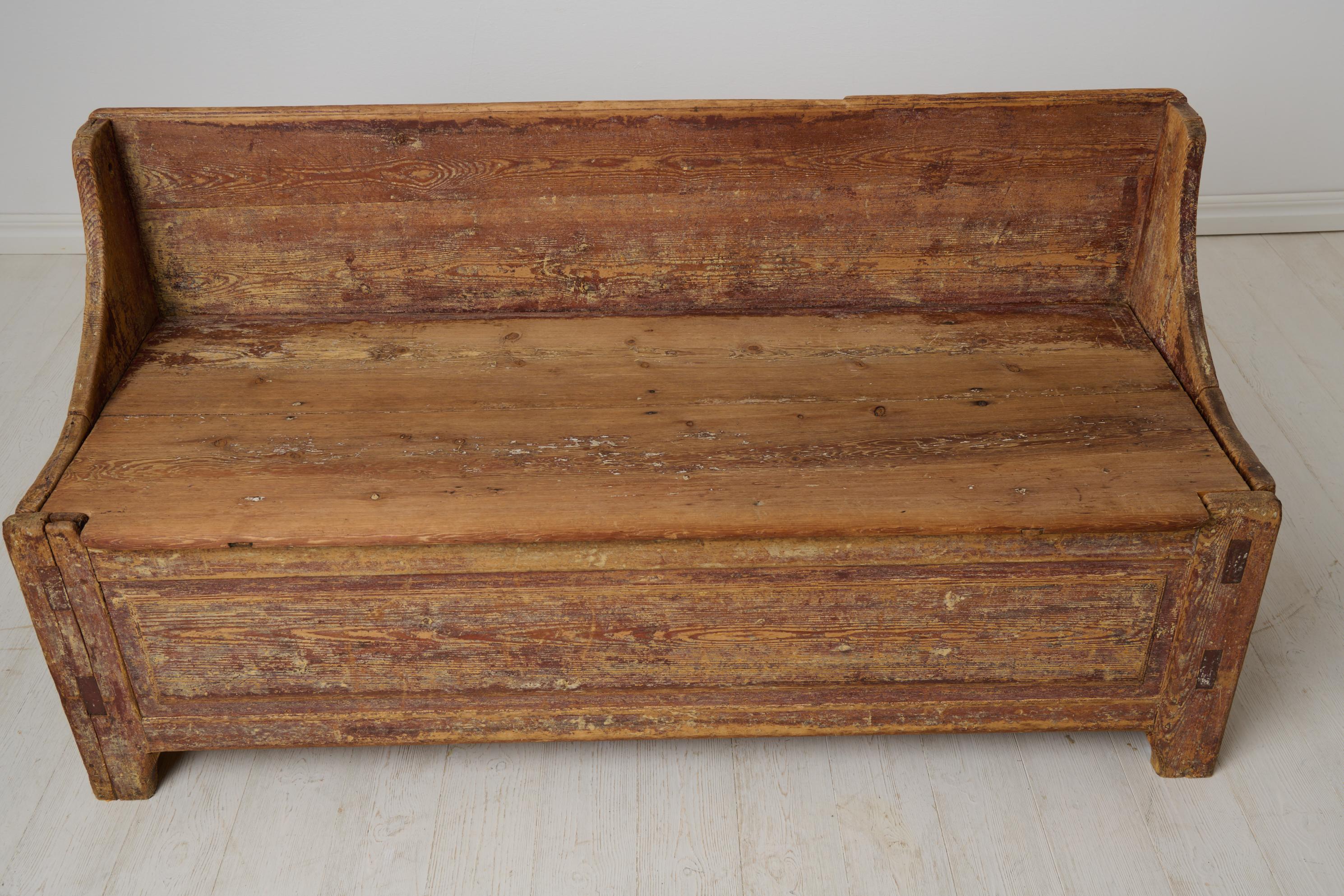 Antike primitive nordschwedische rustikale Volkskunst Bank oder Sofa im Angebot 3