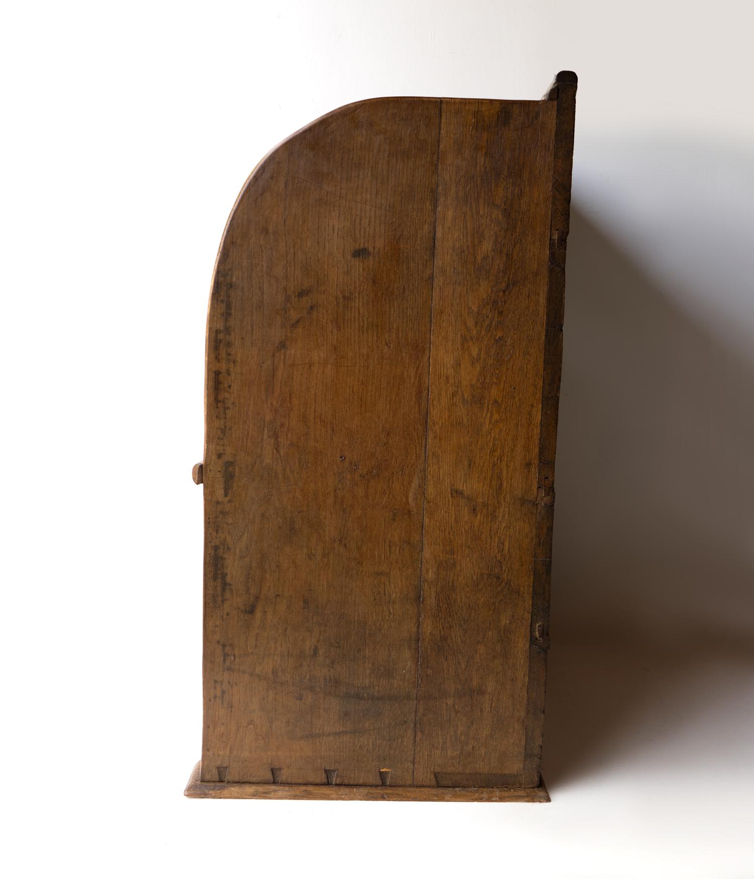 Antique Primitive Oak Lambing Chair With Integral Dog Kennel, 19th Century 2