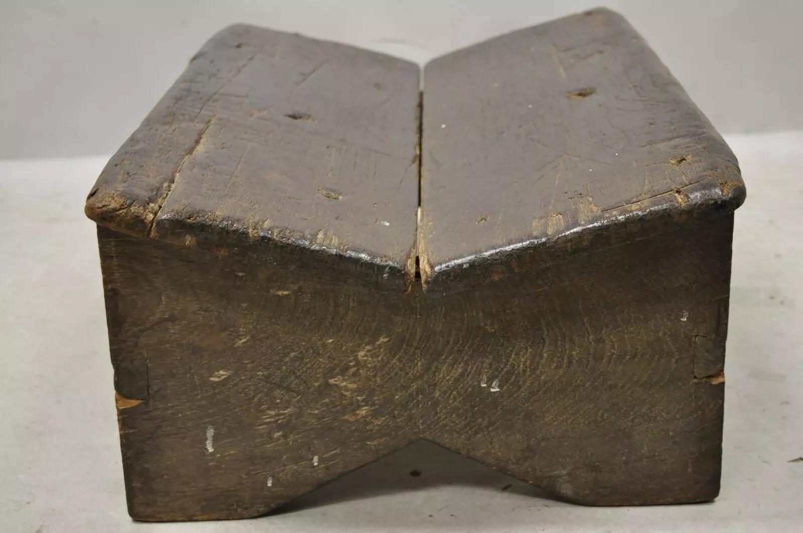 Antike primitive rustikalen Französisch Land solide Planke Holz Fußhocker Hocker Ottoman im Zustand „Gut“ im Angebot in Philadelphia, PA