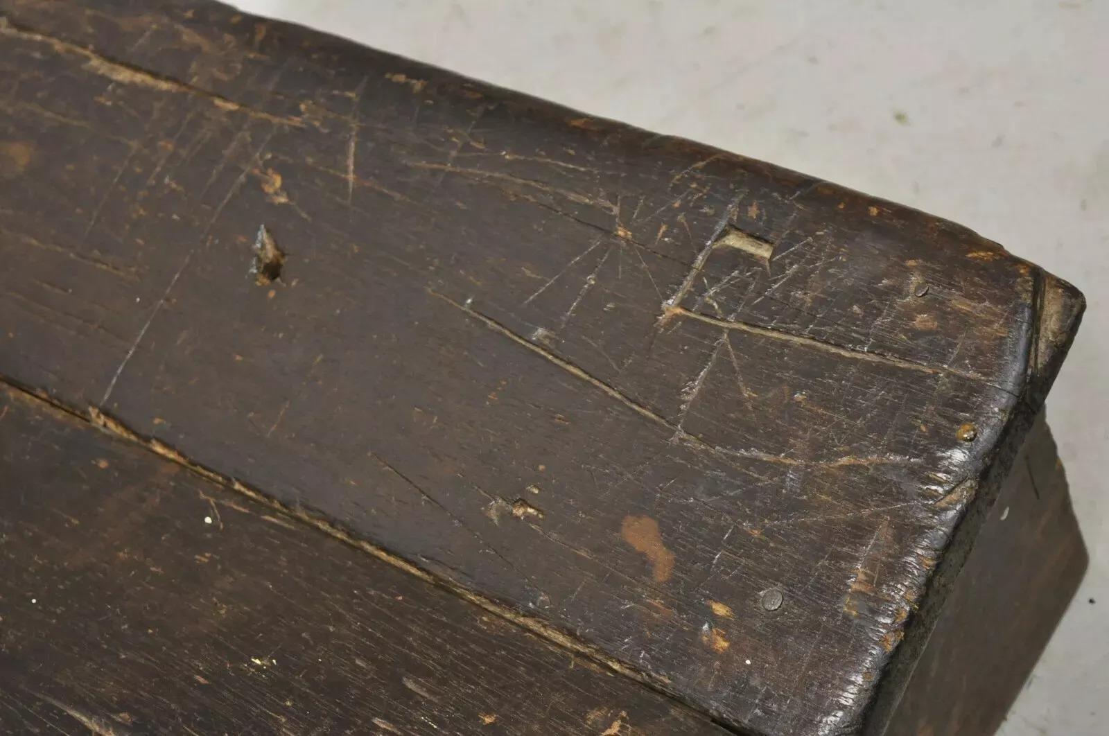 Antike primitive rustikalen Französisch Land solide Planke Holz Fußhocker Hocker Ottoman (19. Jahrhundert) im Angebot