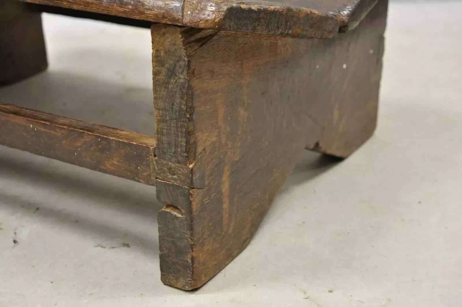Antike primitive rustikalen Französisch Land solide Planke Holz Fußhocker Hocker Ottoman im Angebot 2