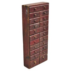 Antiker primitiver rustikaler, roter Distress-Farbe, schmaler Uhrenschrank, 22 Schublade, Schrank