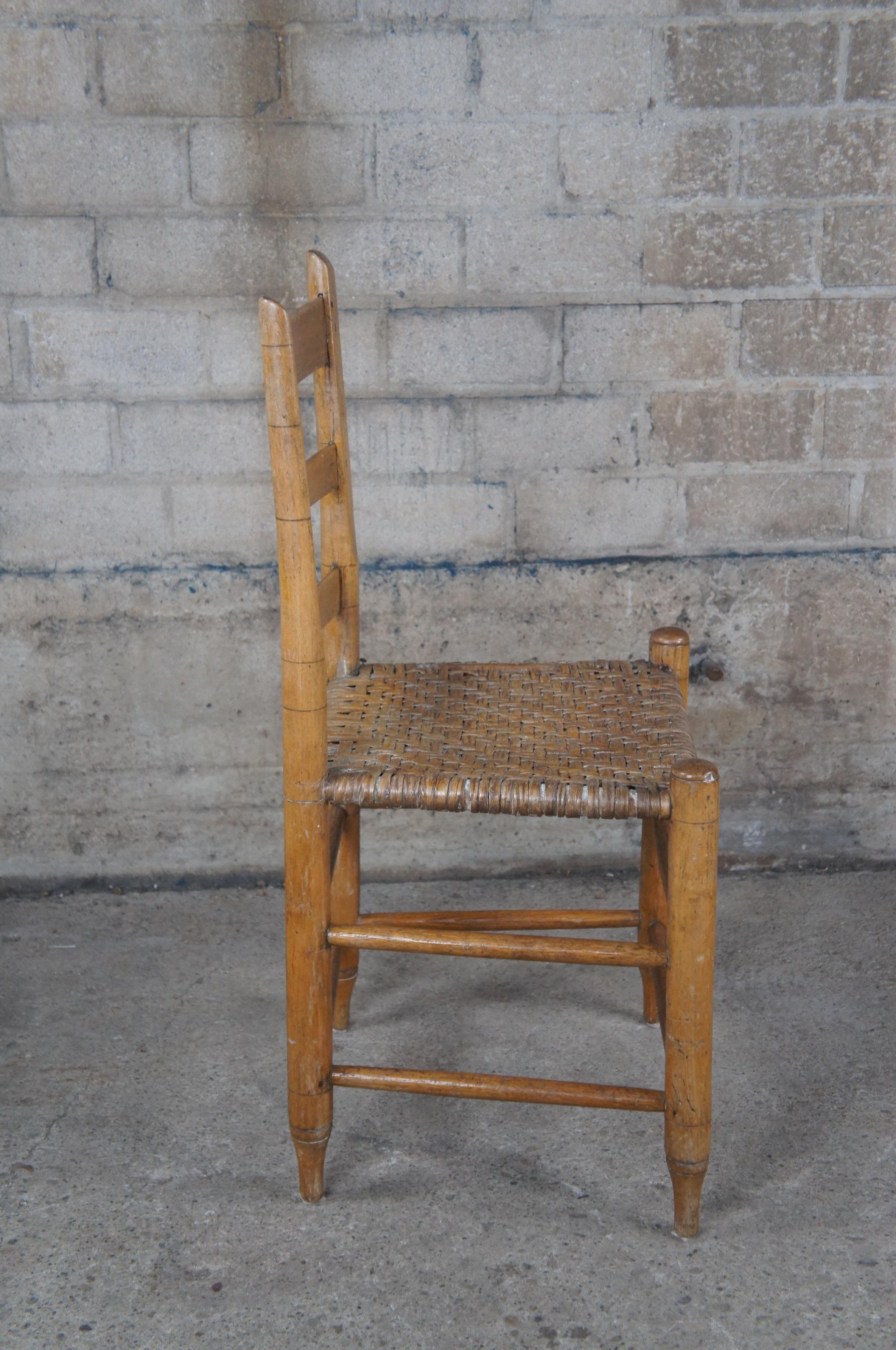 Antique Primitive Shaker Maple Farmhouse Thumb Back Ladderback Rush Chair  For Sale 7