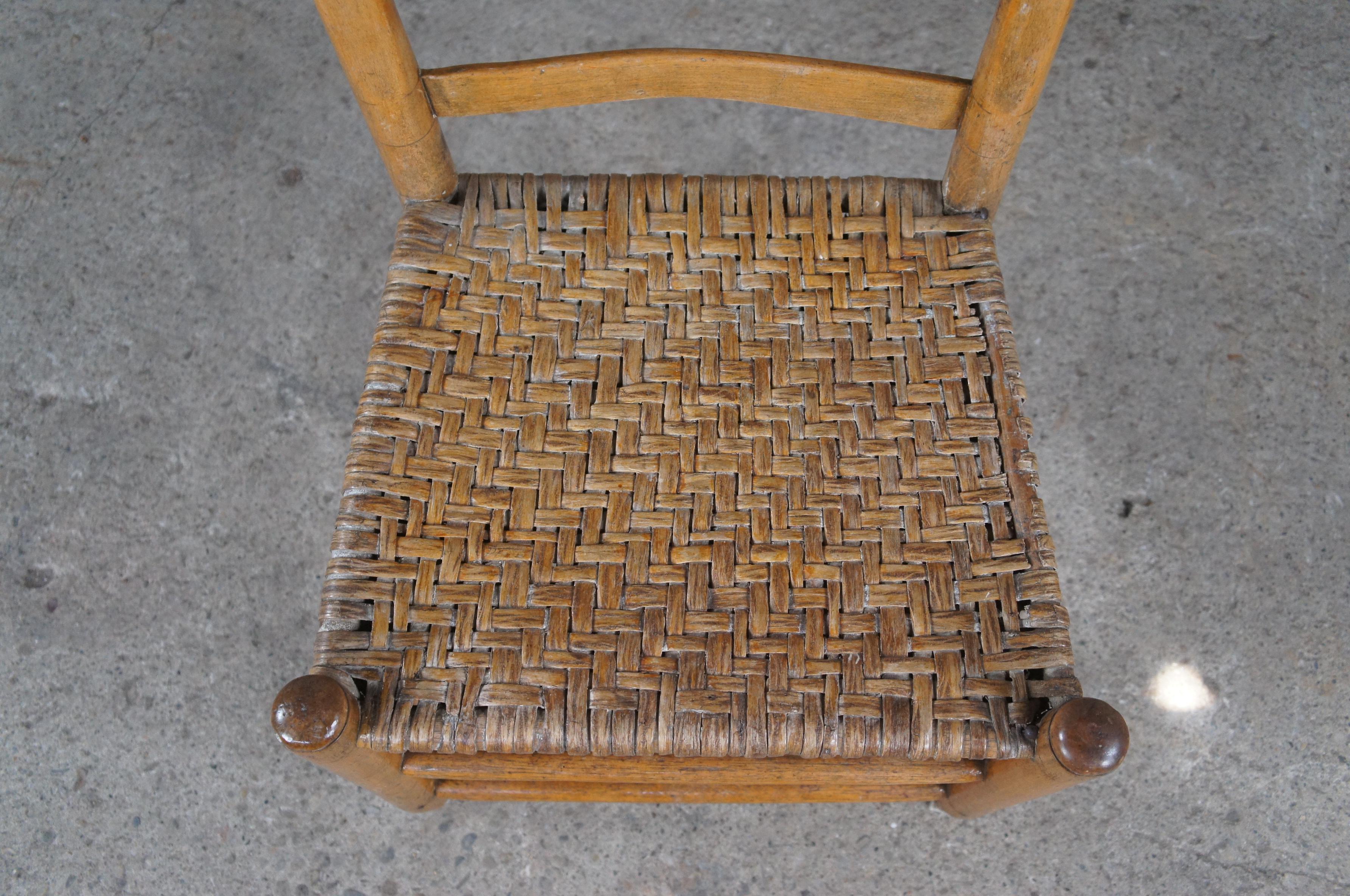 20th Century Antique Primitive Shaker Maple Farmhouse Thumb Back Ladderback Rush Chair  For Sale