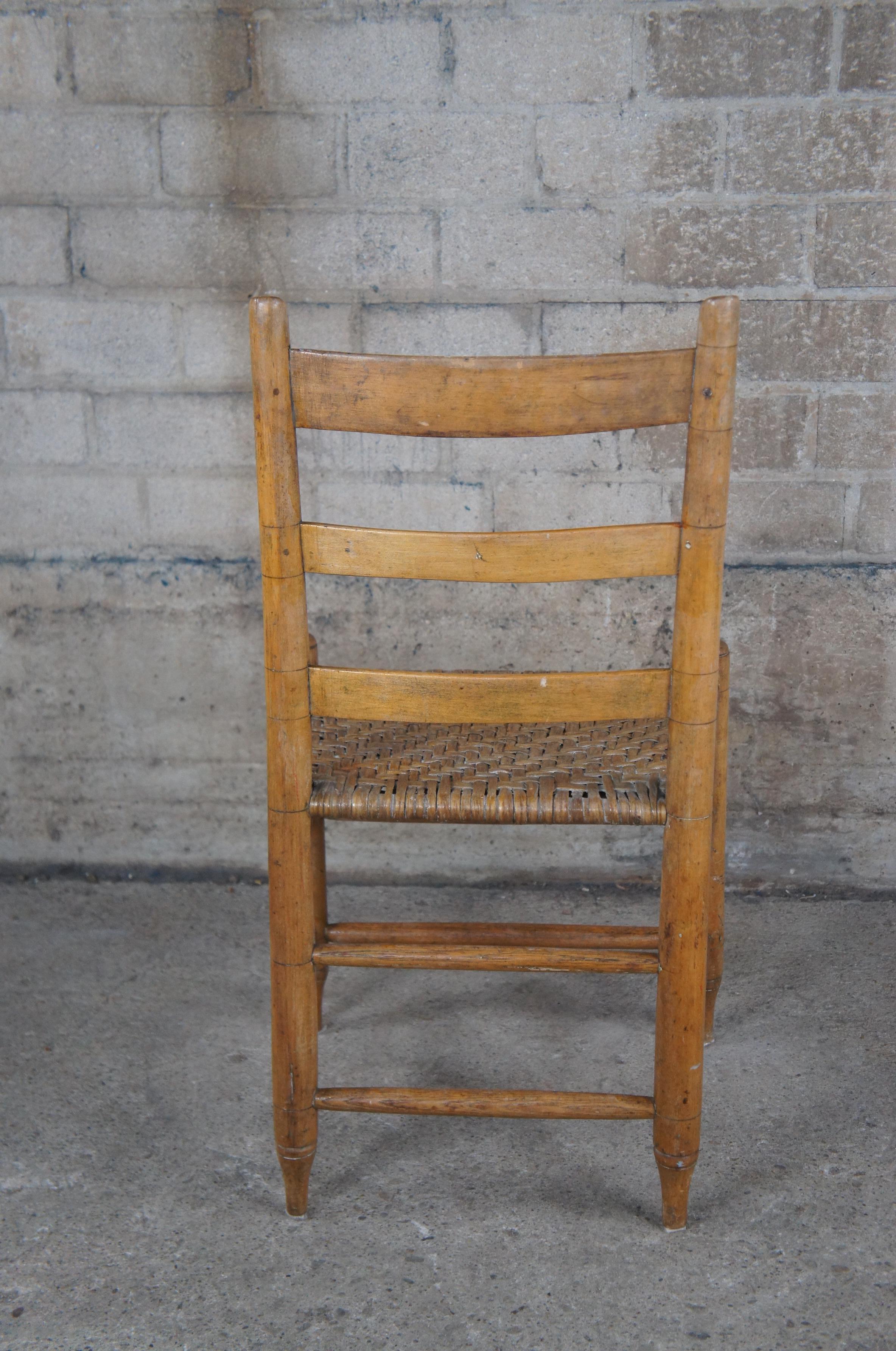 Antique Primitive Shaker Maple Farmhouse Thumb Back Ladderback Rush Chair  For Sale 5