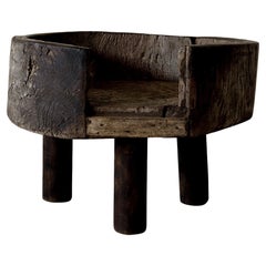 Antiker primitiver Beistelltisch, skandinavisch Wabi Sabi, um 1600