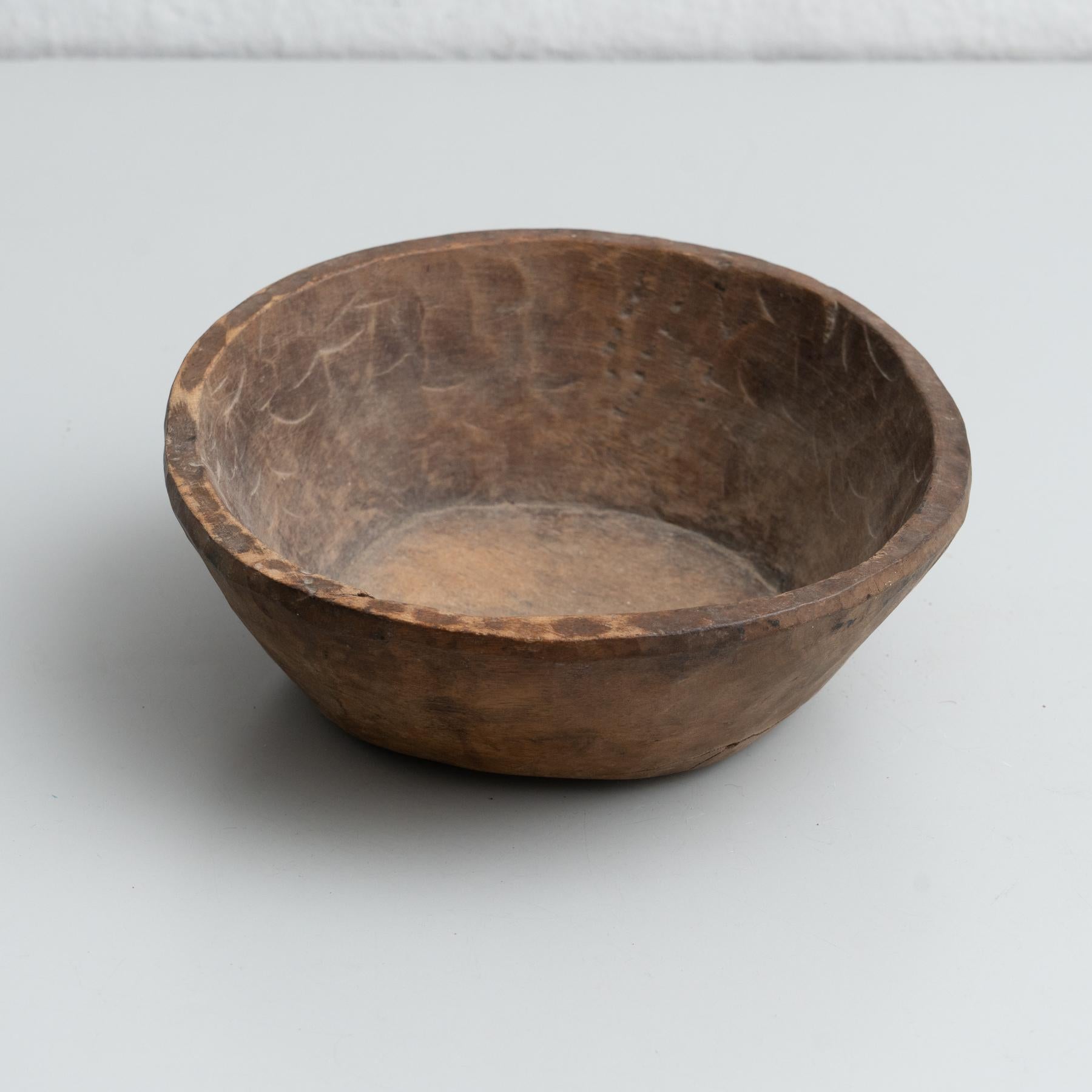Antike primitive Wood Bowl, um 1960 im Angebot 5