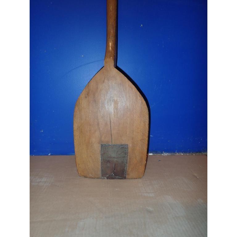 Antique Primitive Wood Flat Shovel In Good Condition In Norwood, NJ