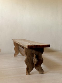 Antike primitive Holzbank aus Kiefernholz, Skandinavien, 1800er Jahre