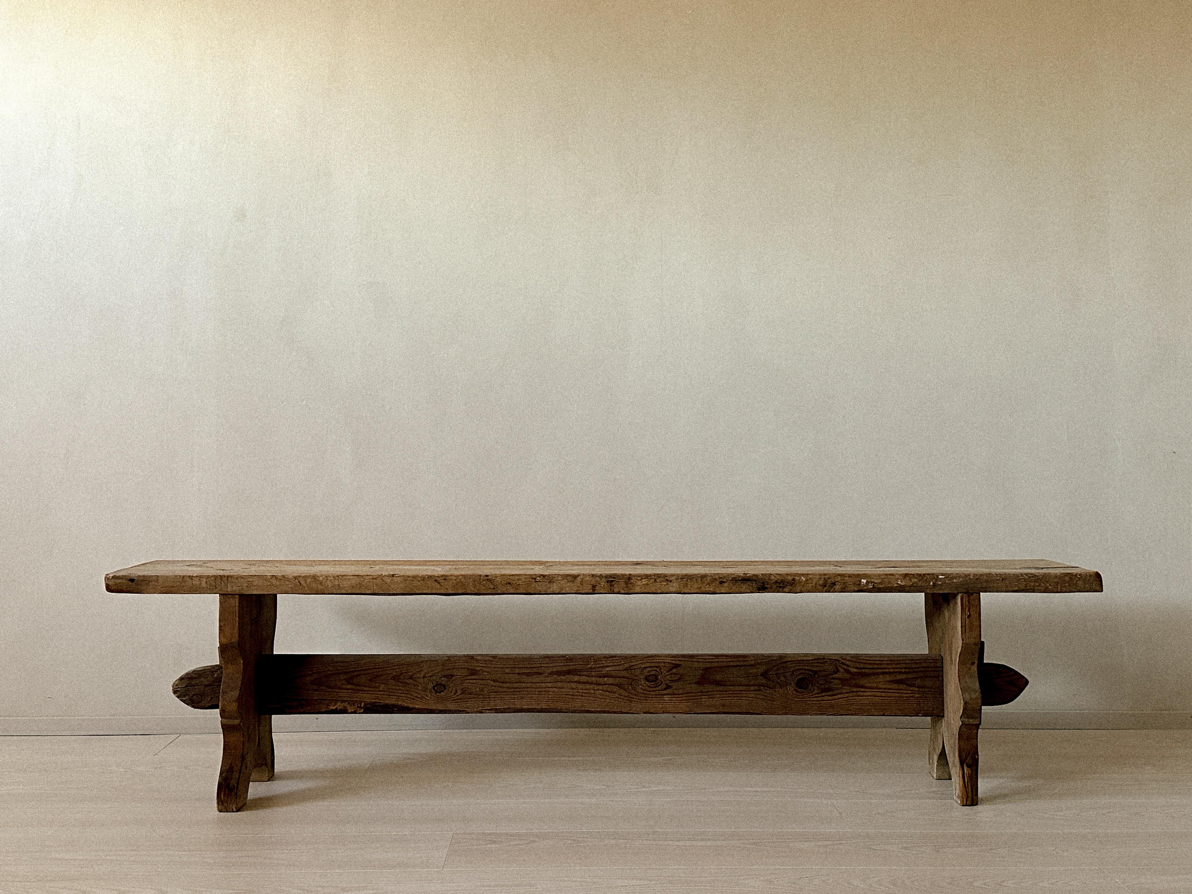 Romantique Banc primitif antique en pin, Scandinavie, années 1800 en vente