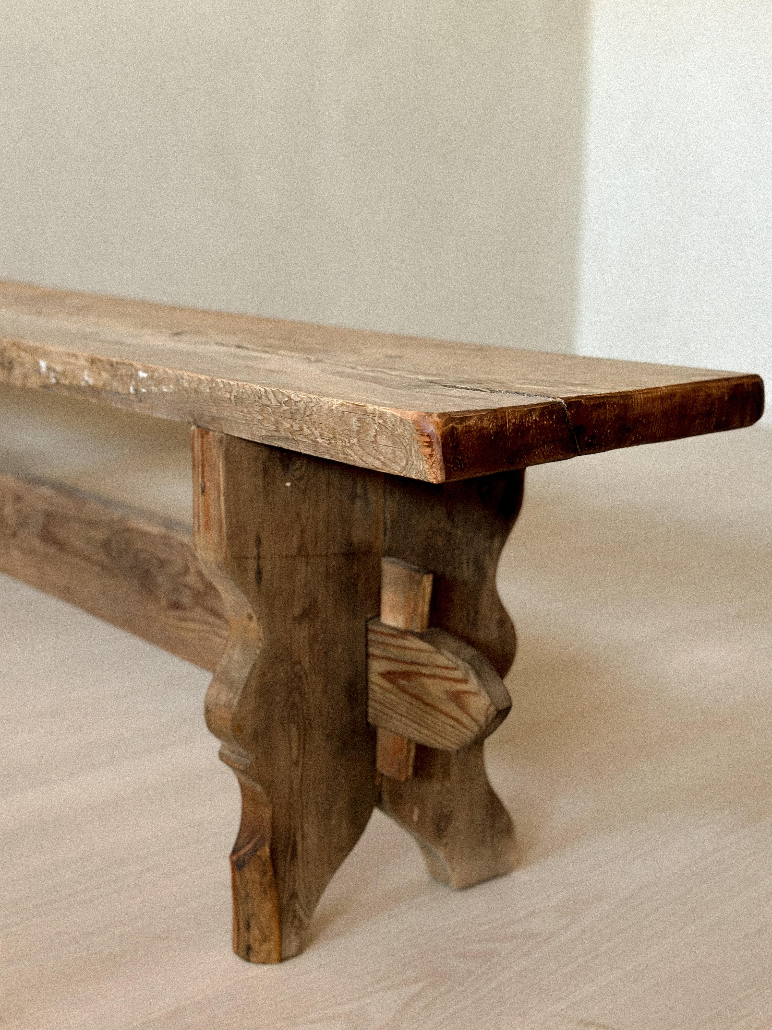 Norvégien Banc primitif antique en pin, Scandinavie, années 1800 en vente