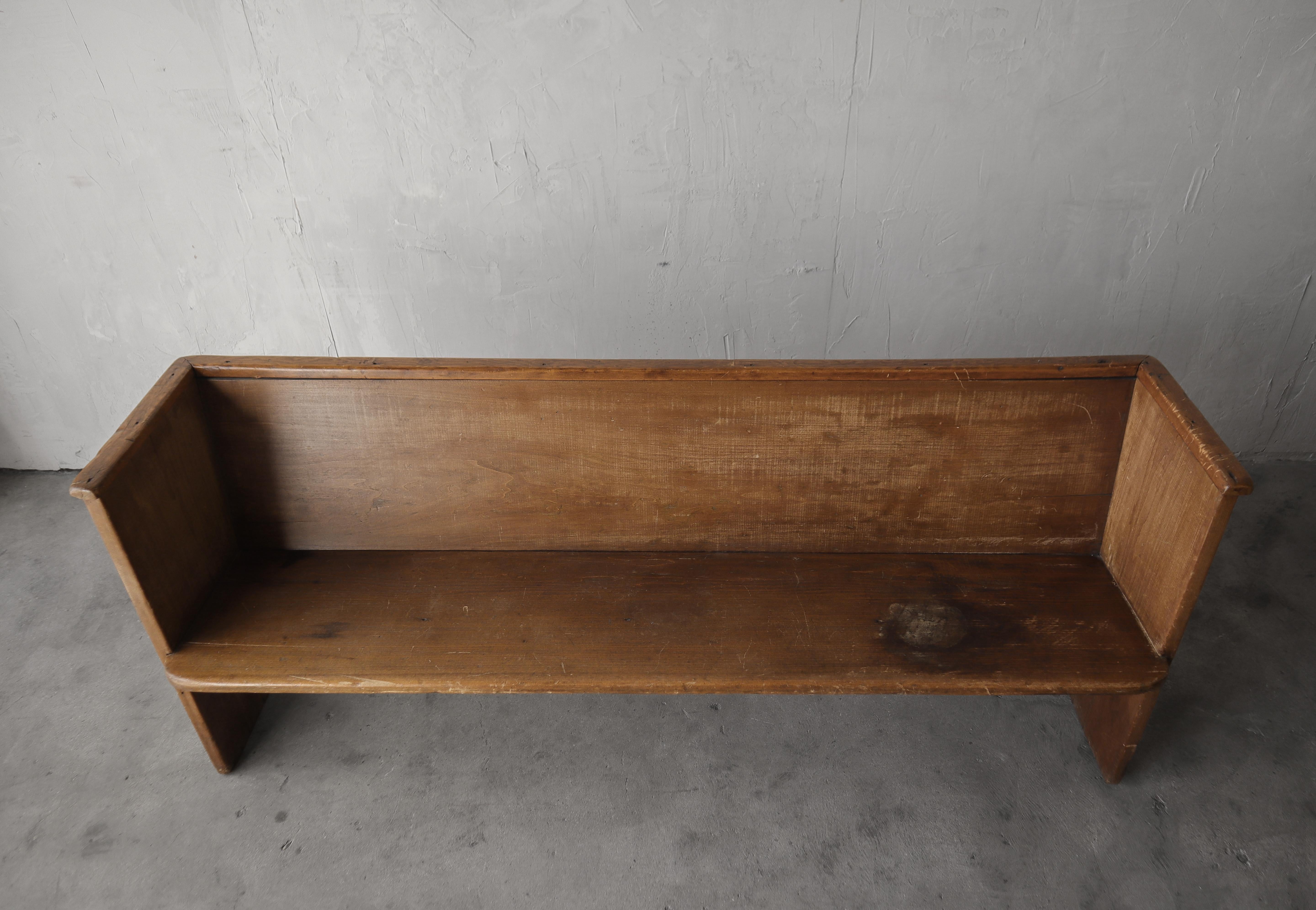 Antique Primitive Wooden Pew Bench In Good Condition In Las Vegas, NV