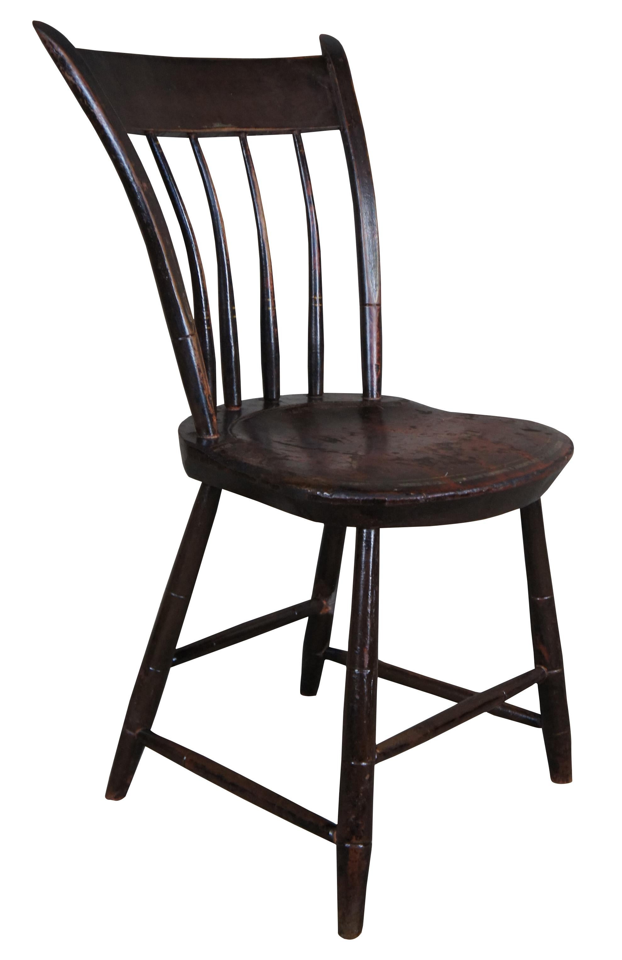 Antique primitive country or farmhouse thumb back windsor chair.
