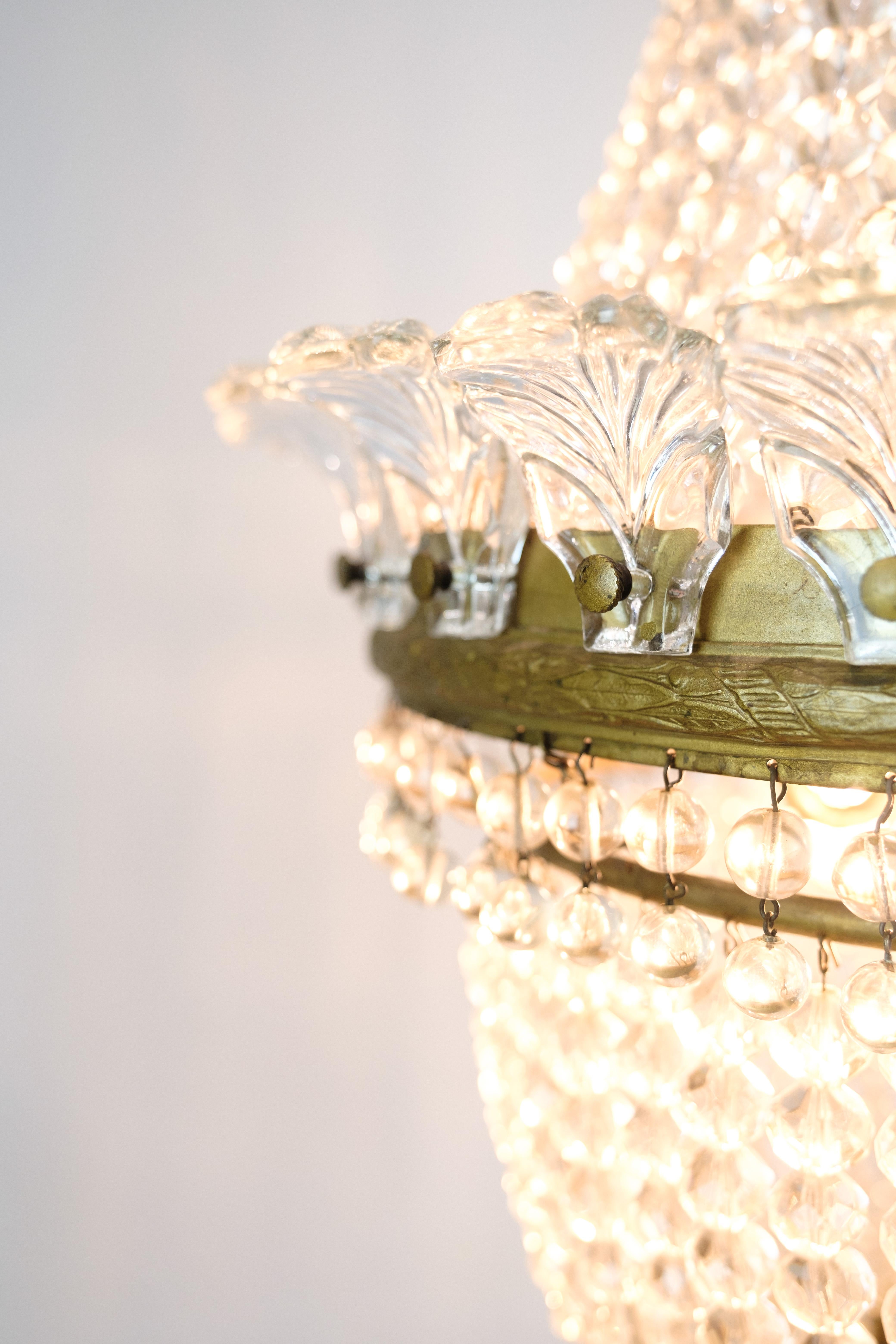 Antico lampadario a prisma decorato in ottone, bronzo e cristalli del 1890 in vendita 3