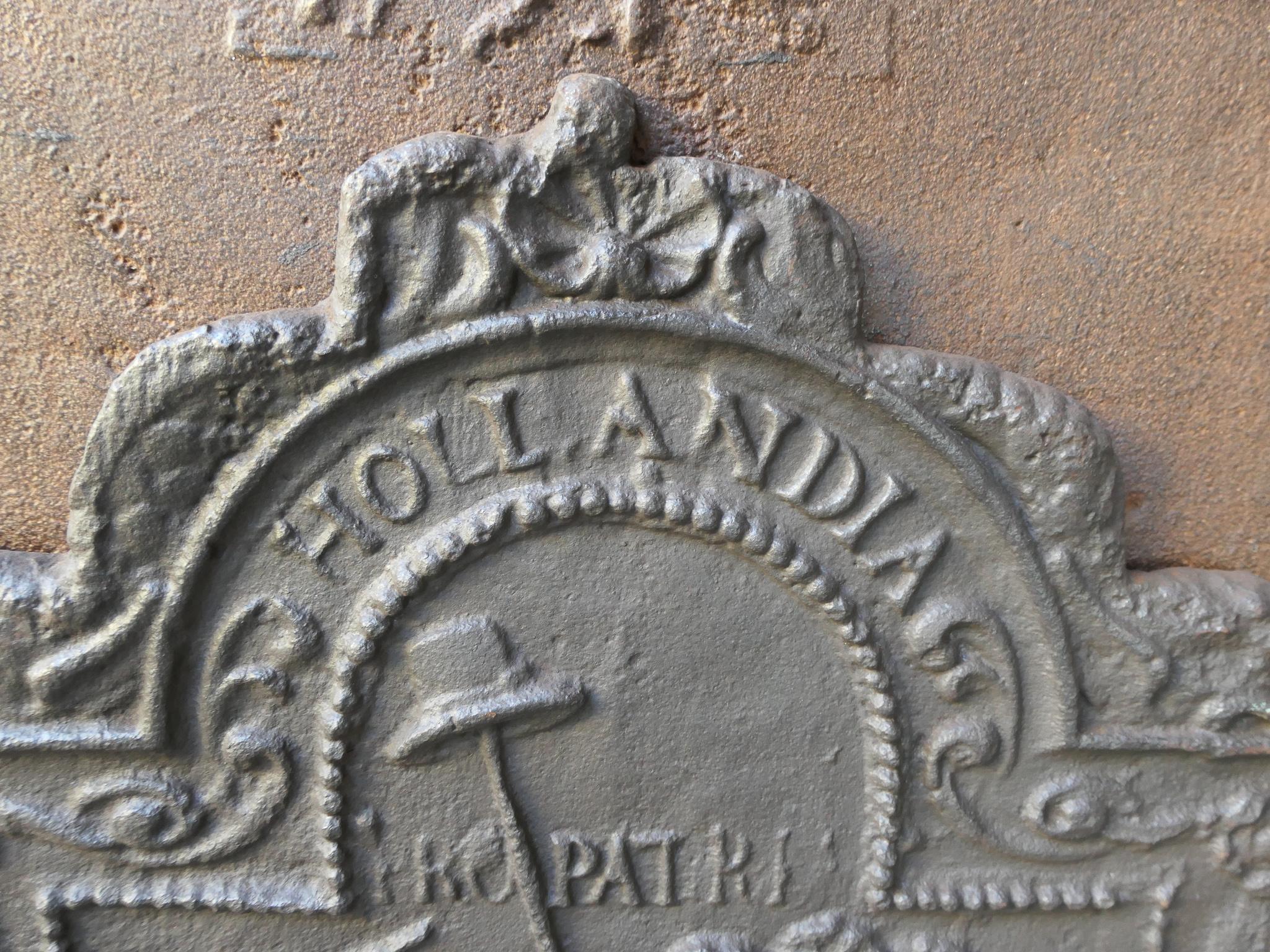 Antique 'Pro Patria' Fireback, 17th Century 1