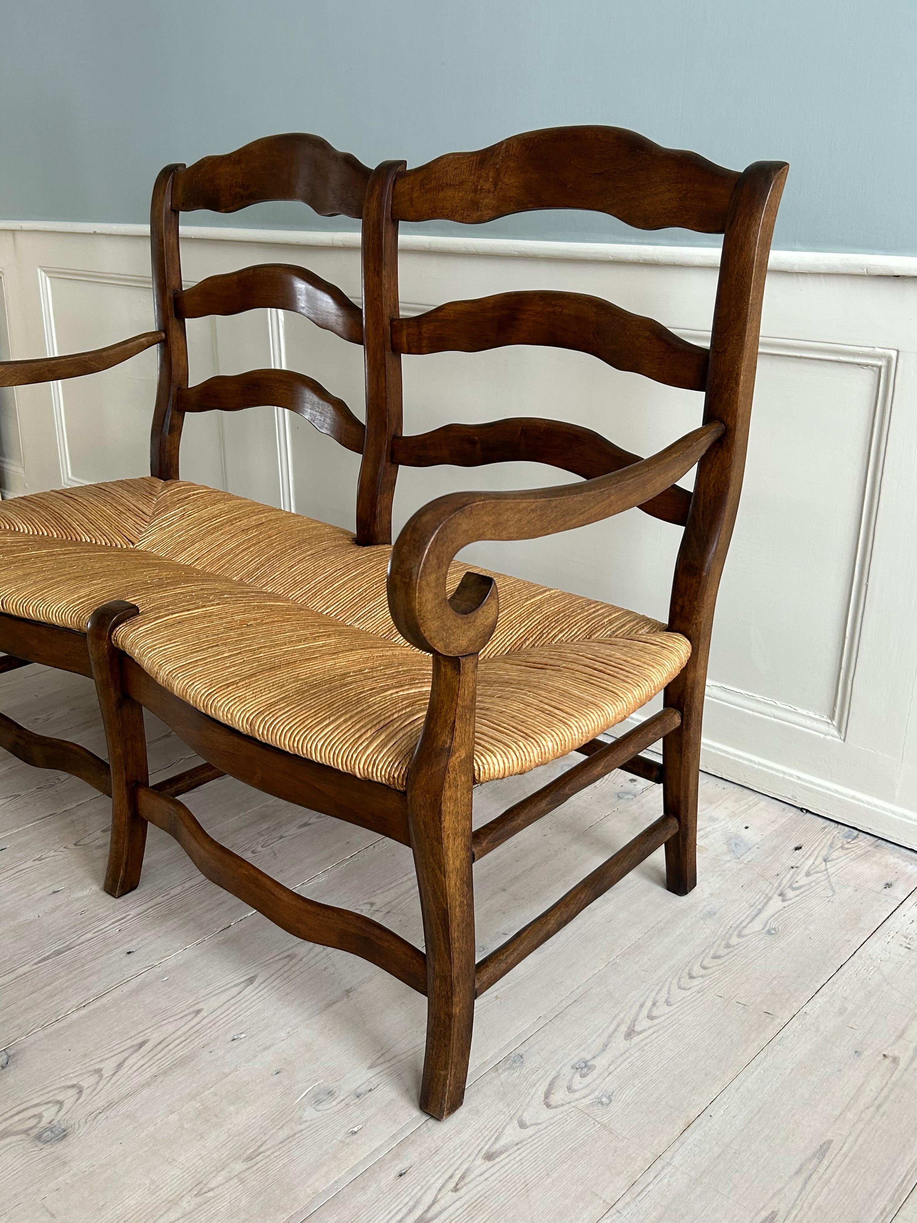 Antique Provence Bench in Curved Wood with Rush Seat, France, 19th Century For Sale 2