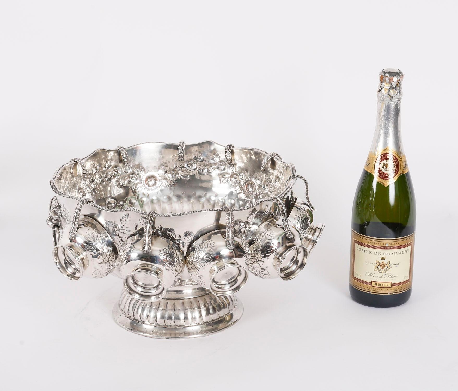 Antikes Punchschalen-Set / Wein-/Champagnerkühler-Set aus dem 20. Jahrhundert im Angebot 10