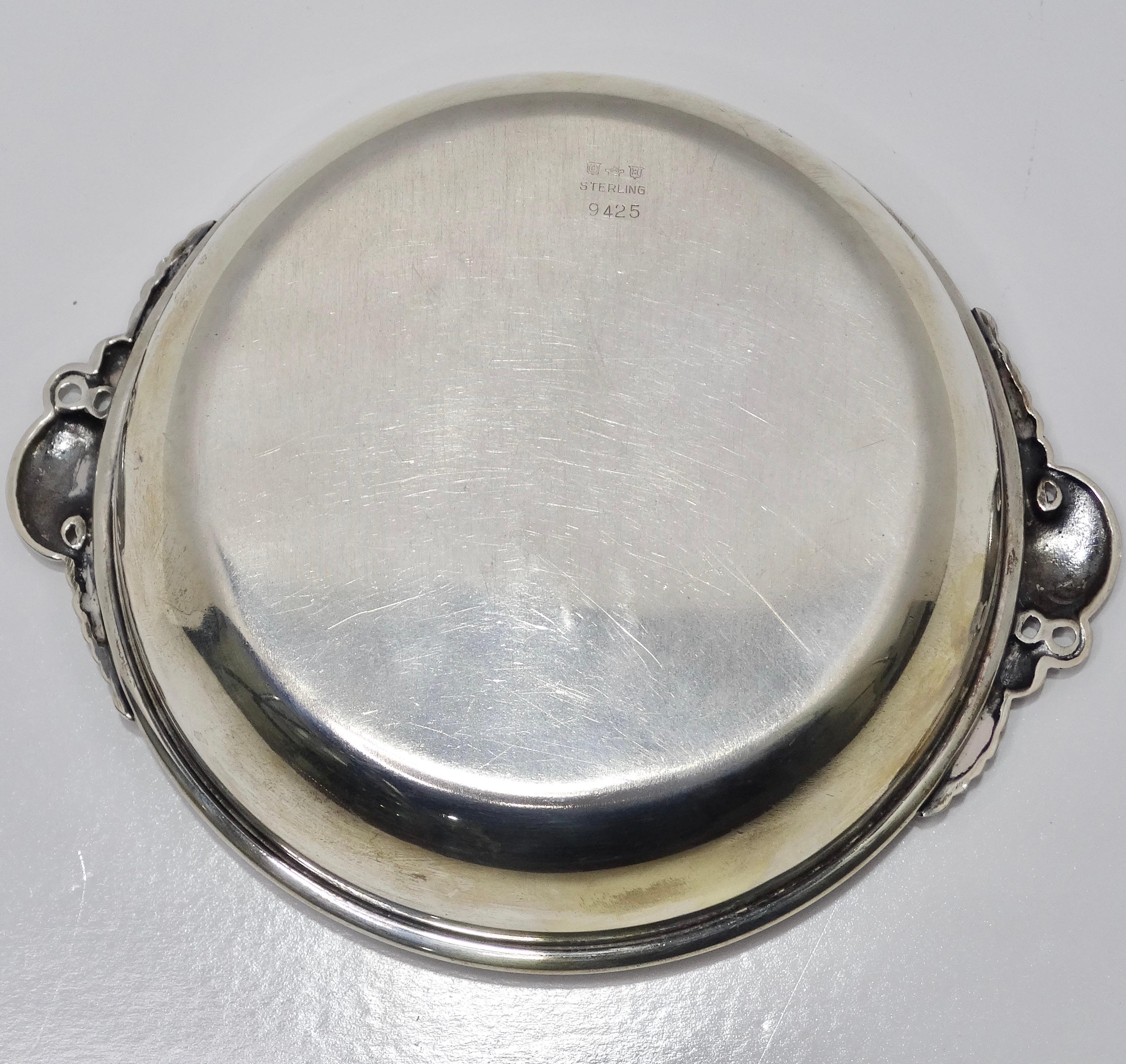 Women's or Men's Antique Pure Silver Bowl For Sale