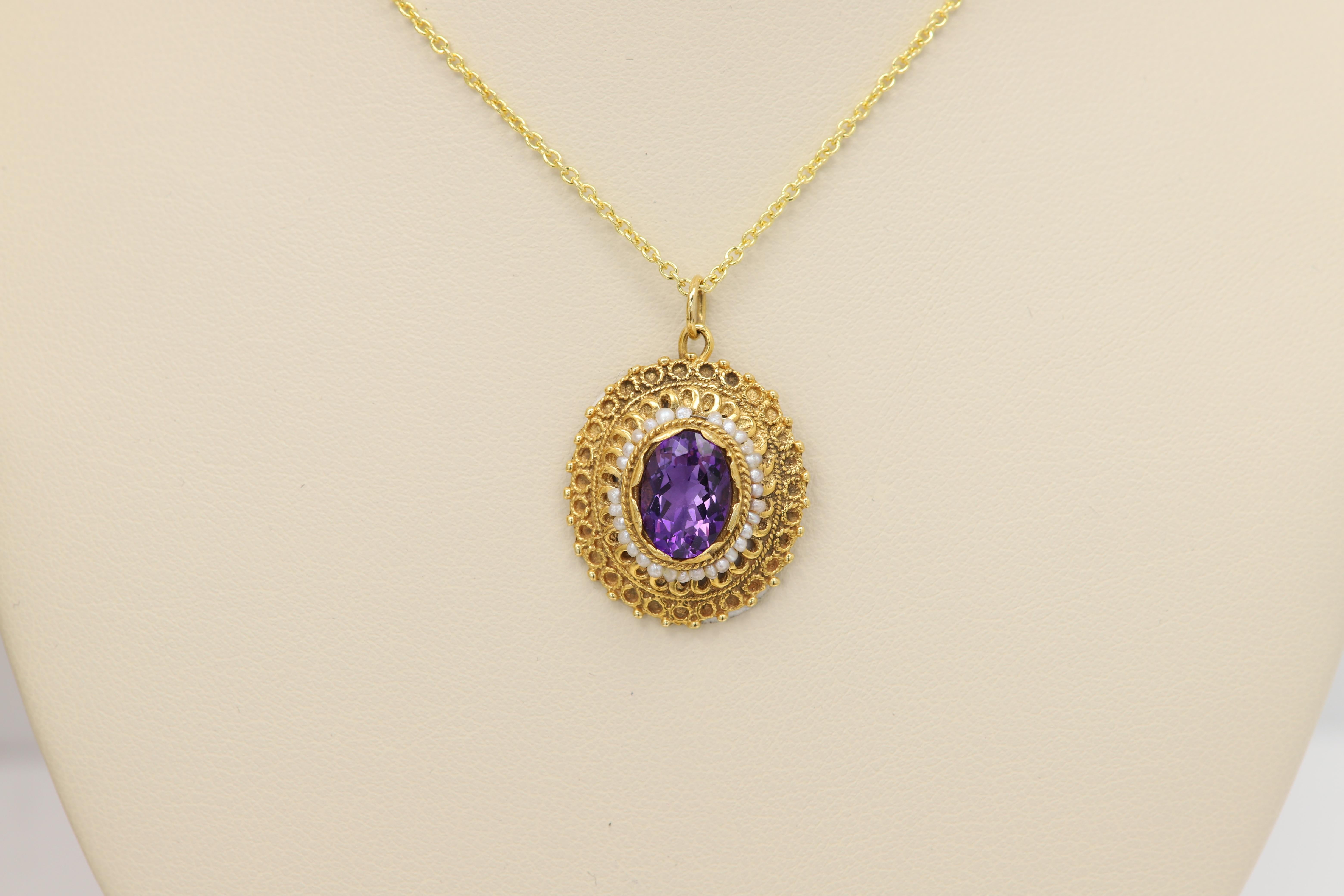 Women's Antique Purple Amethyst Gemstone Pendant 14 Karat Yellow Gold Oval Amethyst  For Sale