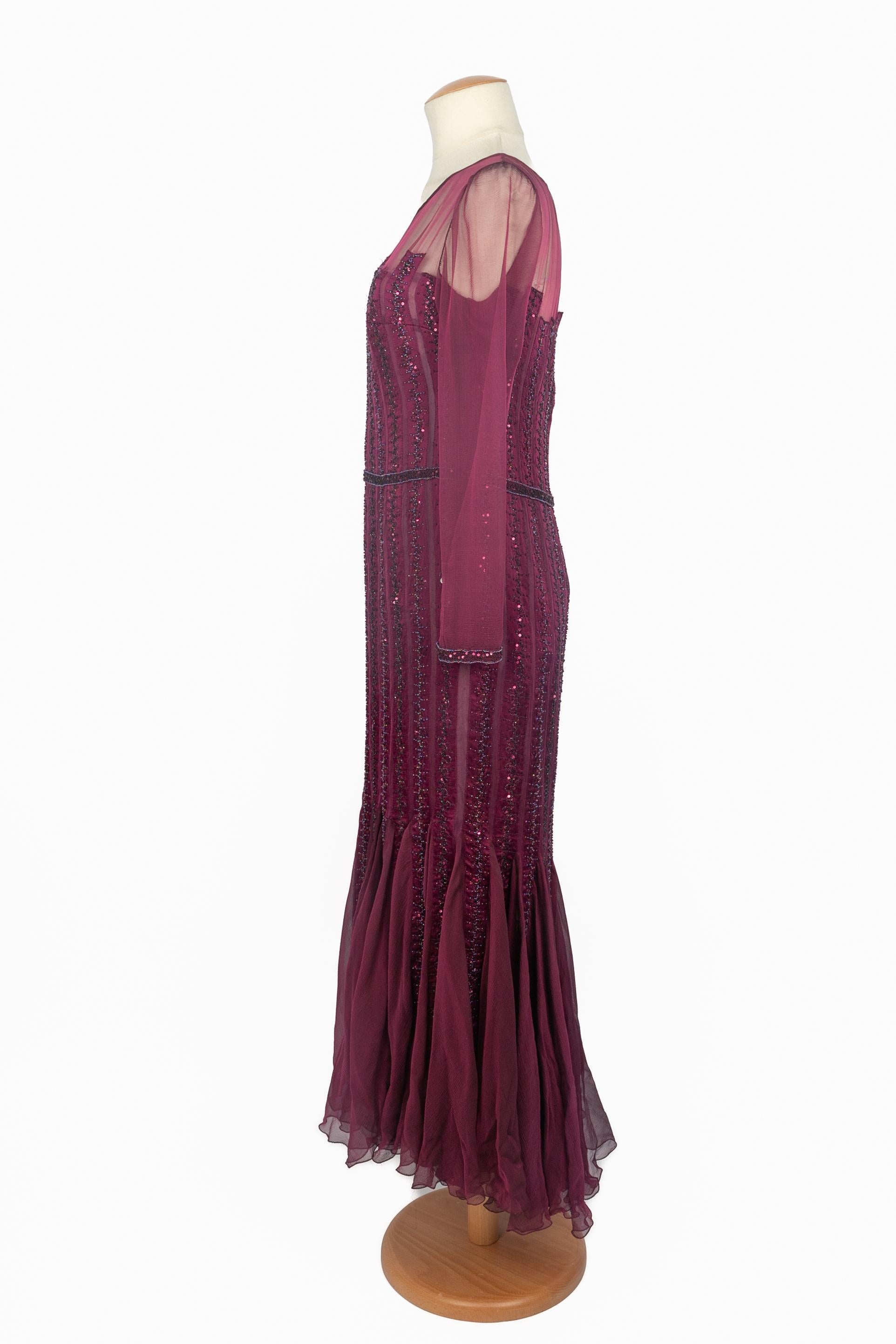Robe ancienne en soie violette en vente 4