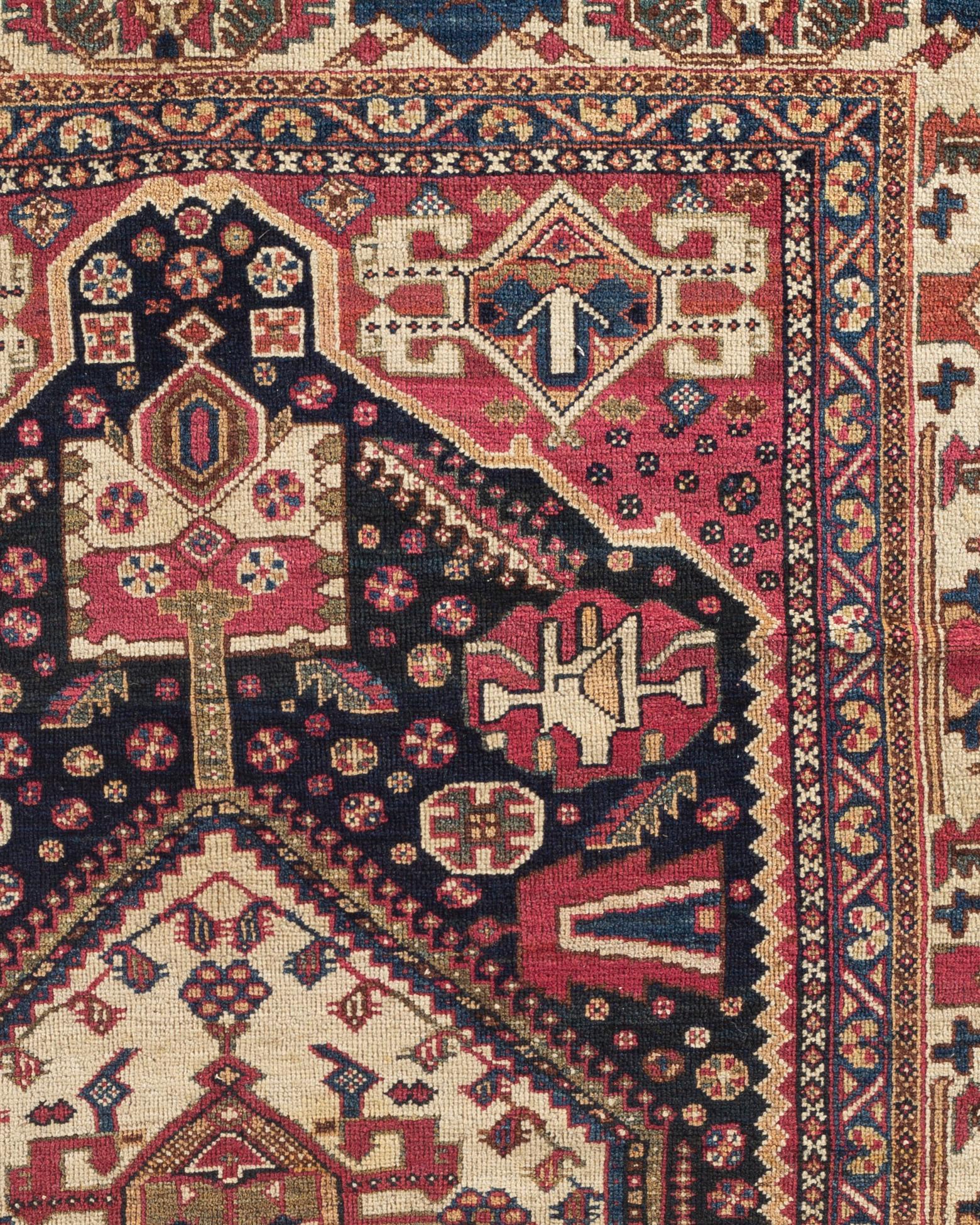 Antiker Qashgai-Teppich, um 1880 im Zustand „Gut“ im Angebot in Secaucus, NJ