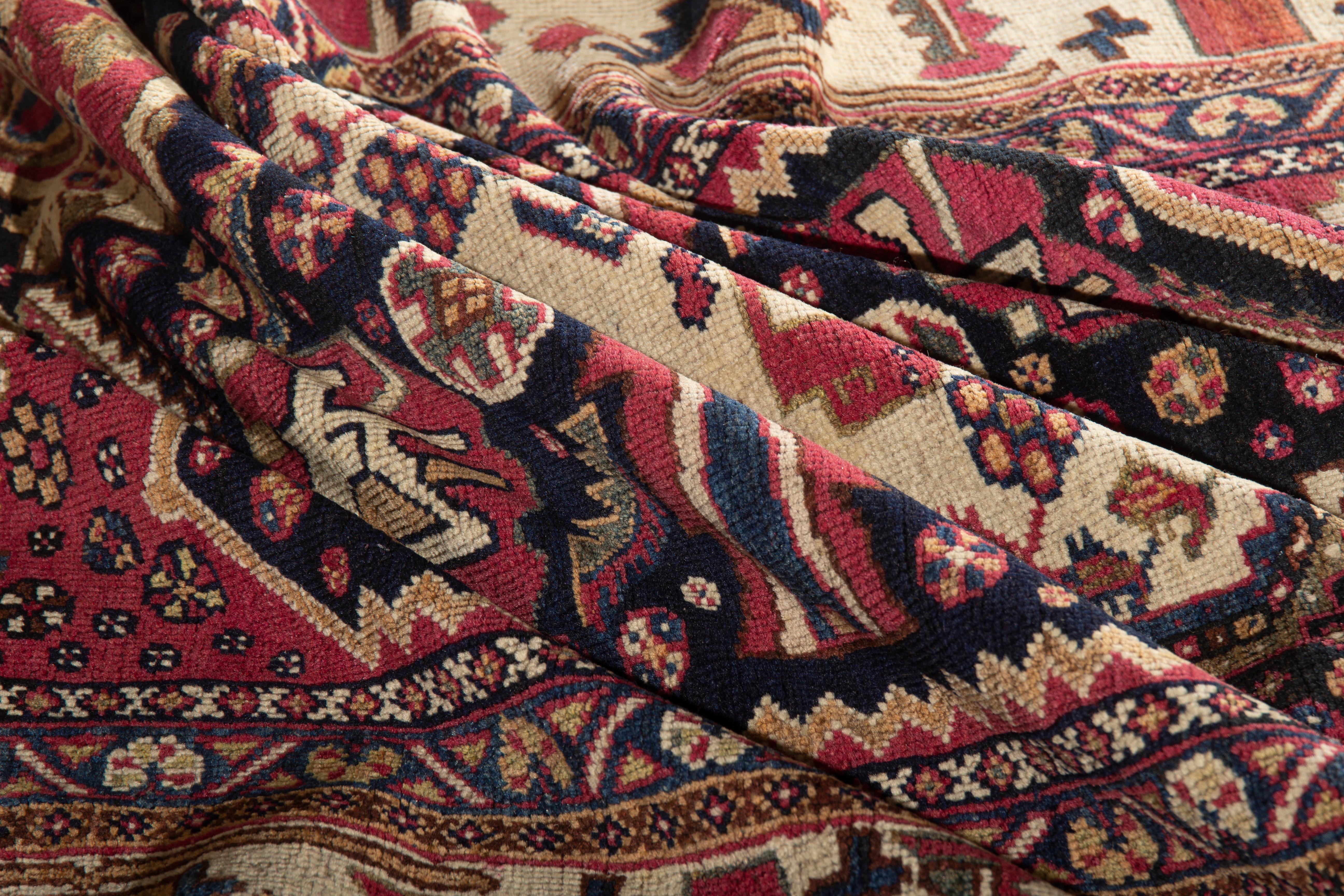 Antiker Qashgai-Teppich, um 1880 (Wolle) im Angebot