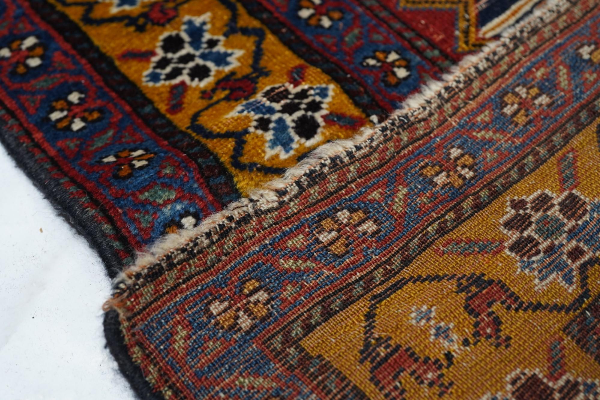 Antique Qashkai Rug For Sale 7