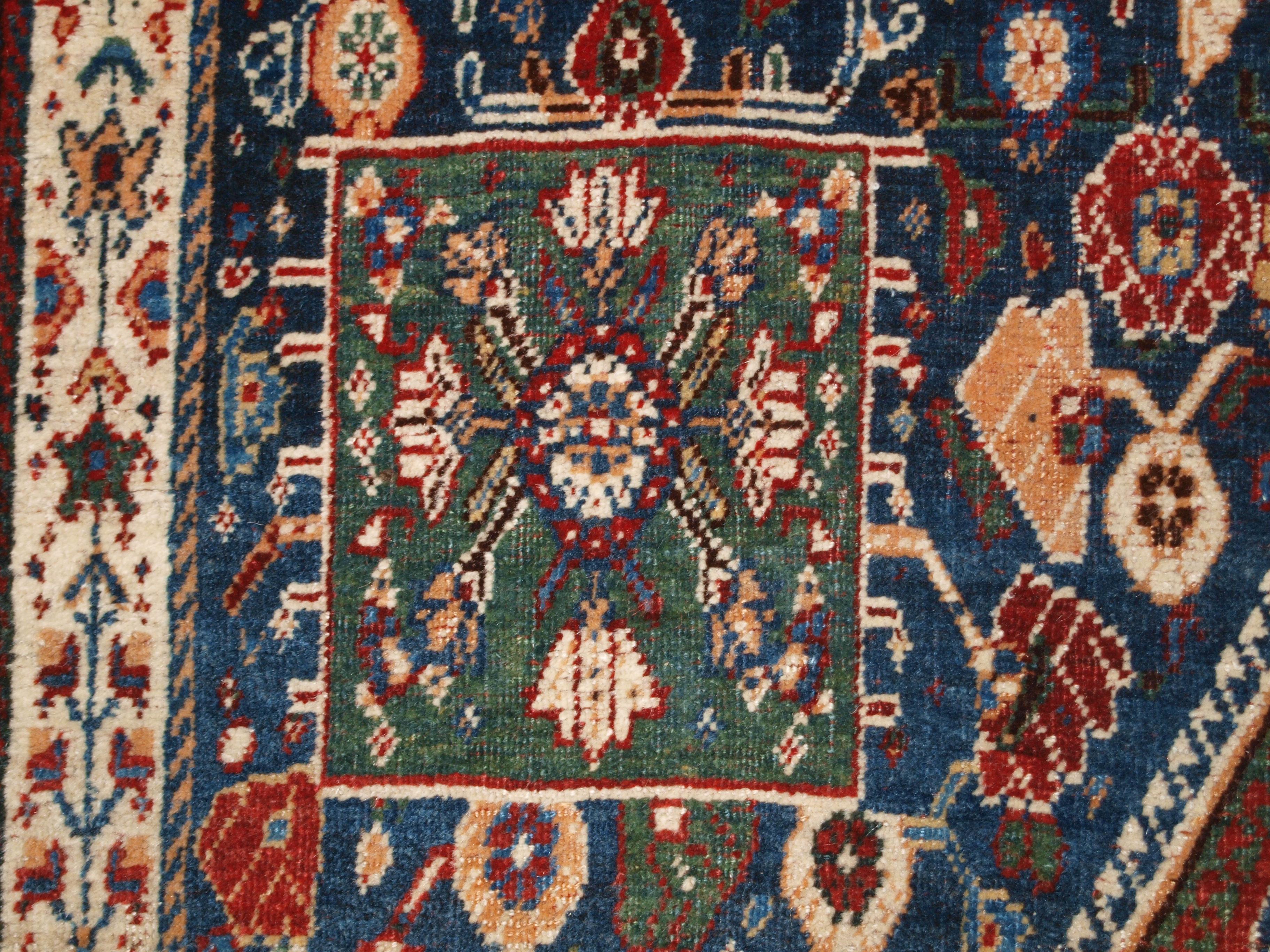 Antiker Gaschgai-Kaschkuli-Teppich mit ganzflächigem kleinem Blumenmuster, um 1900 im Angebot 4