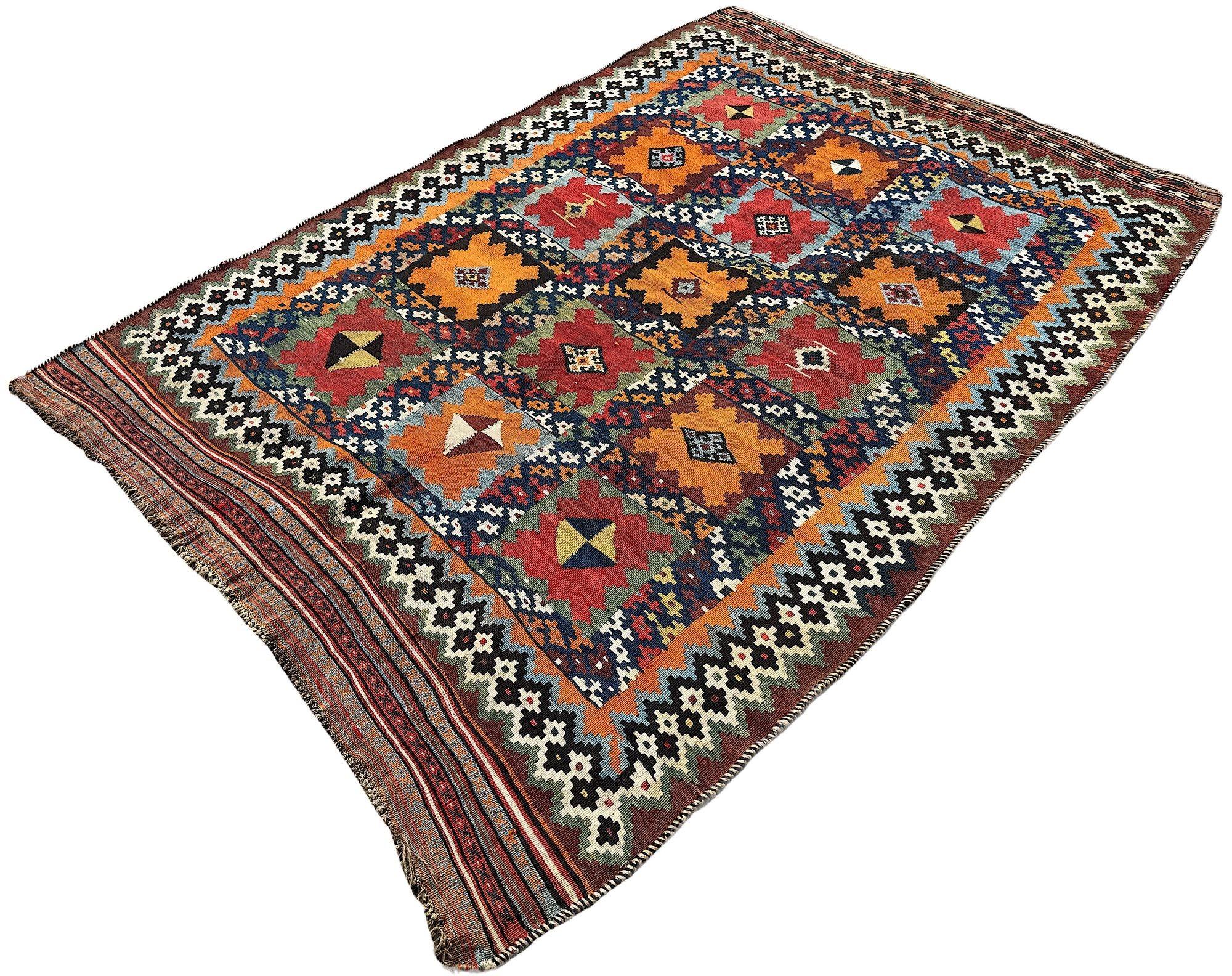 Antiker Gaschgai-Kilim 2,30m x 1,59m im Zustand „Gut“ im Angebot in St. Albans, GB
