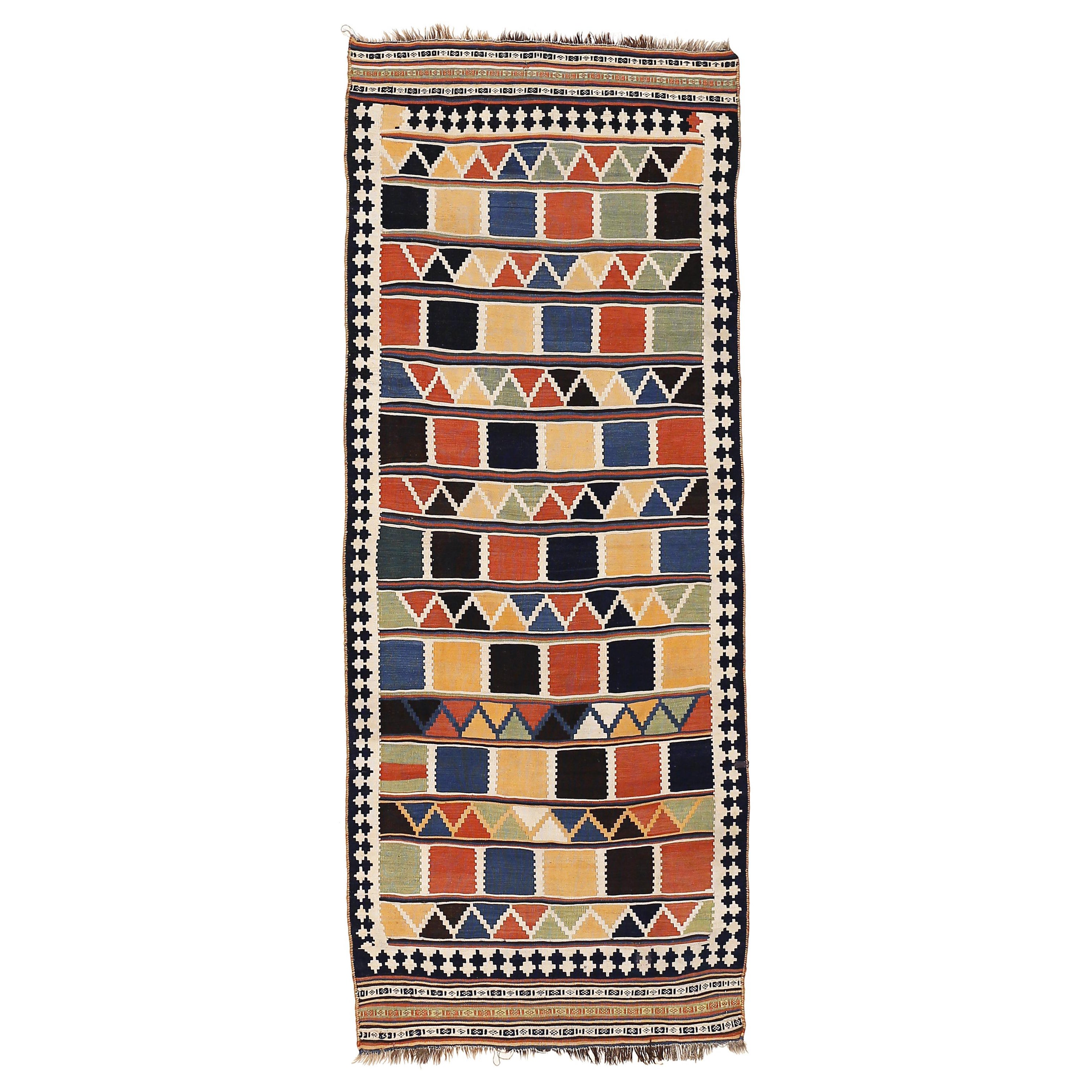Antiker Gaschgai-Kilimteppich mit polychromen Quadraten und Dreiecken im Angebot