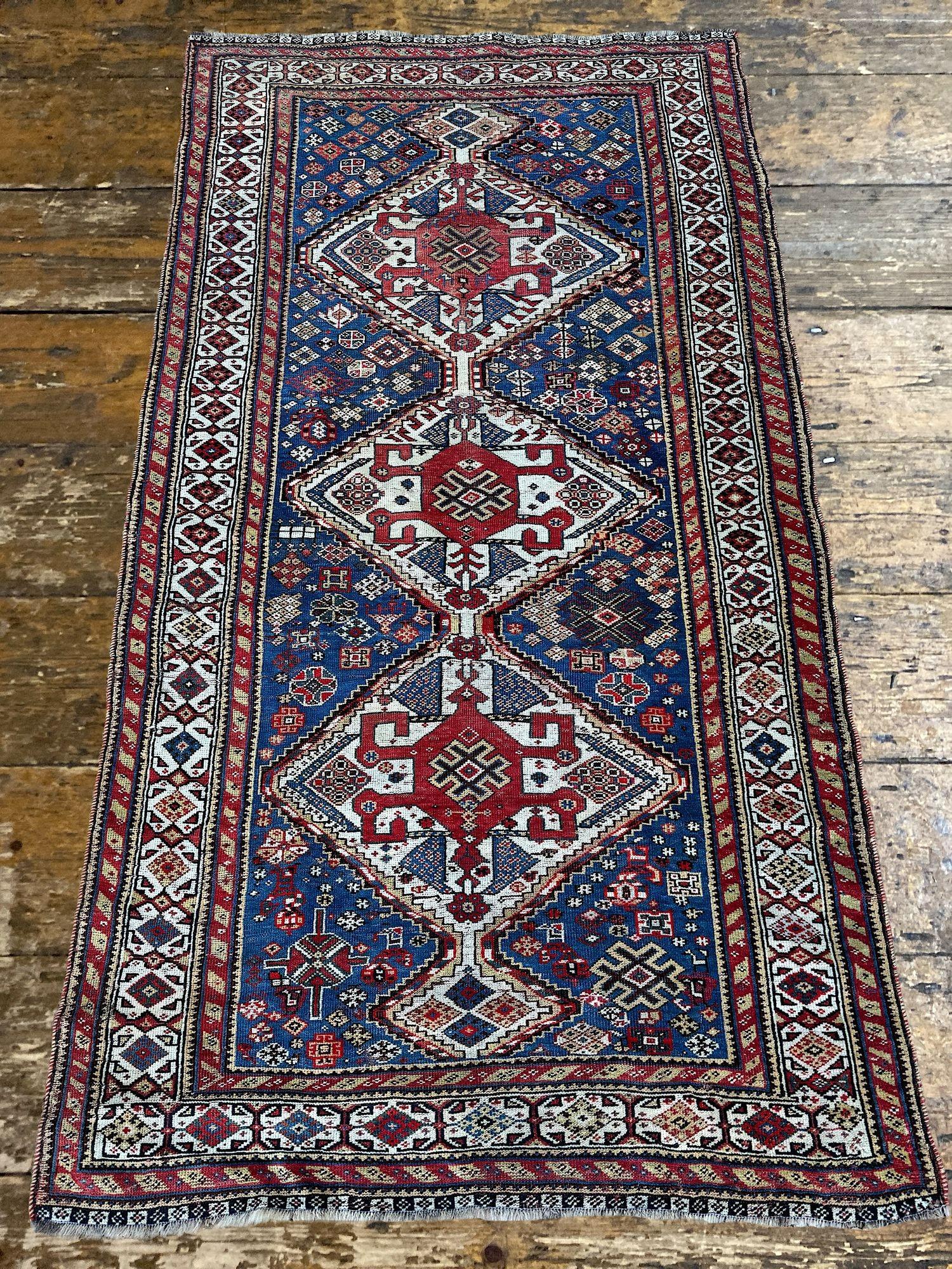 Antiker Qashqai-Teppich 1.86 m x 0,97 m, antik (Frühes 20. Jahrhundert) im Angebot