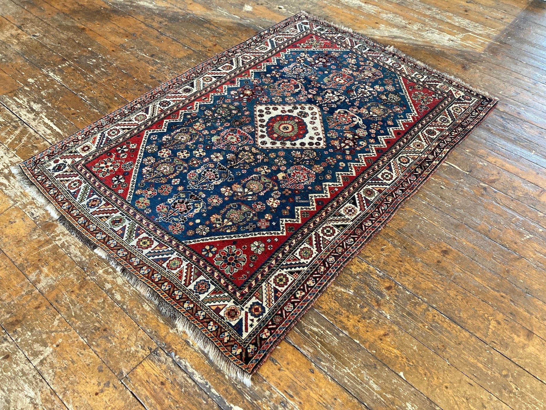 Antiker Gaschgai-Teppich 1,86m x 1,27m (Frühes 20. Jahrhundert) im Angebot
