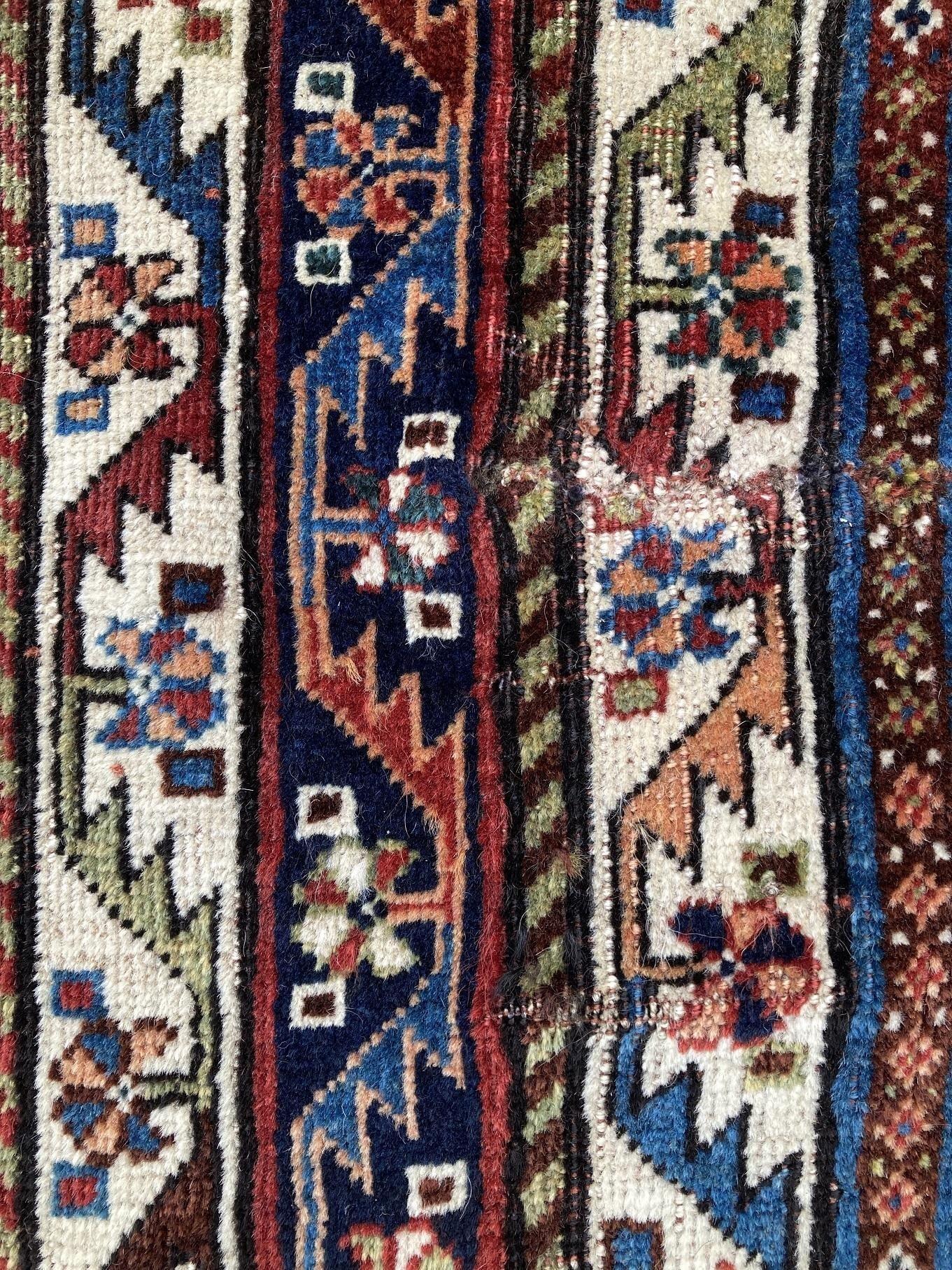 Antique Qashqai Rug 2.54m X 1.41m For Sale 13