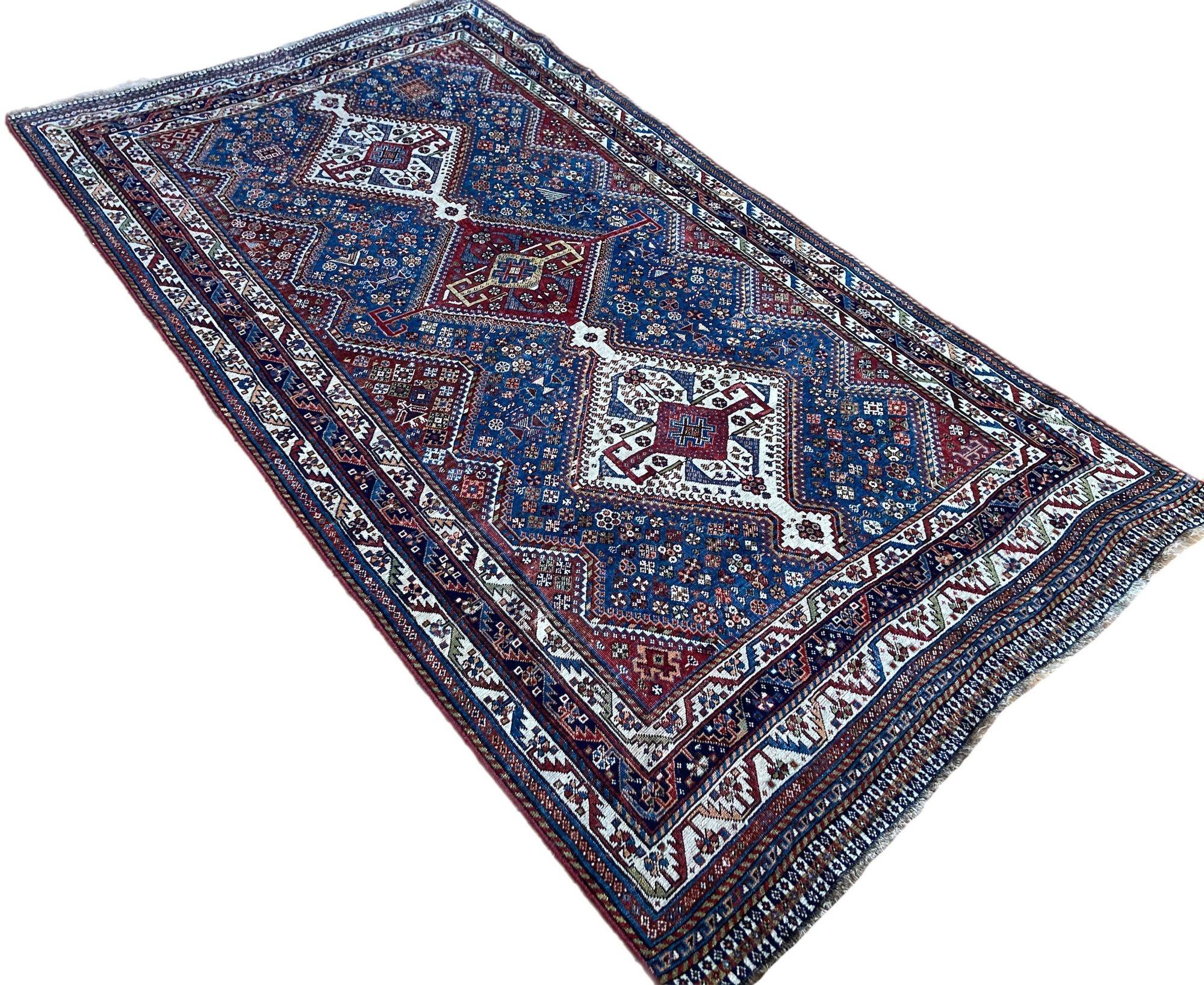 Antique Qashqai Rug 2.54m X 1.41m In Good Condition For Sale In St. Albans, GB