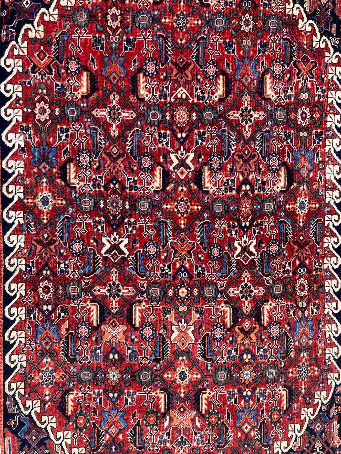 Antique Qashqai Rug 2.61m x 1.65m For Sale 9