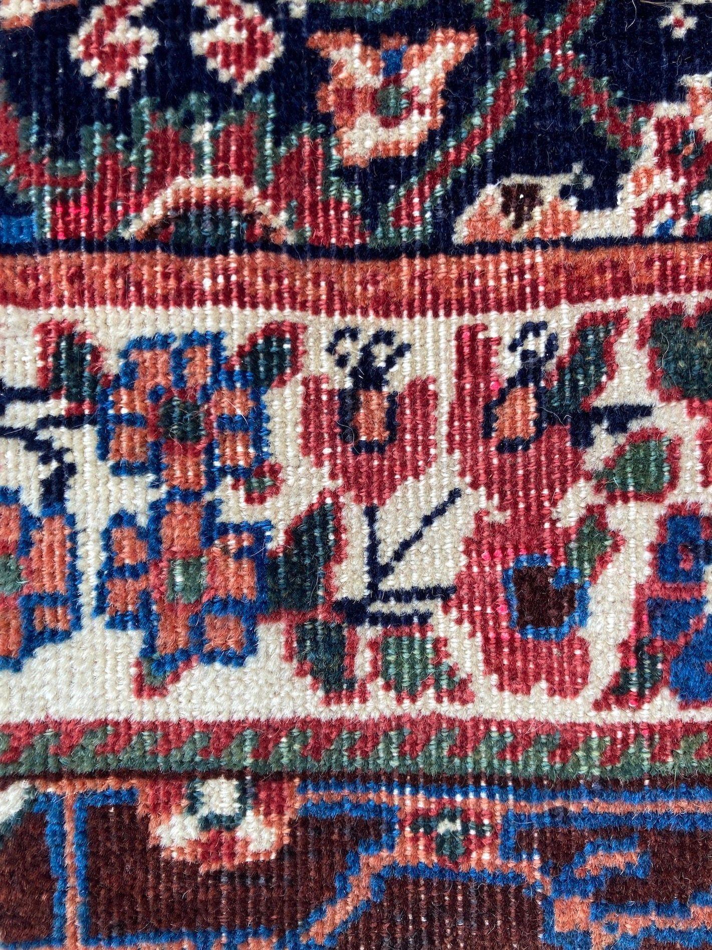 Antique Qashqai Rug 2.61m x 1.65m For Sale 15