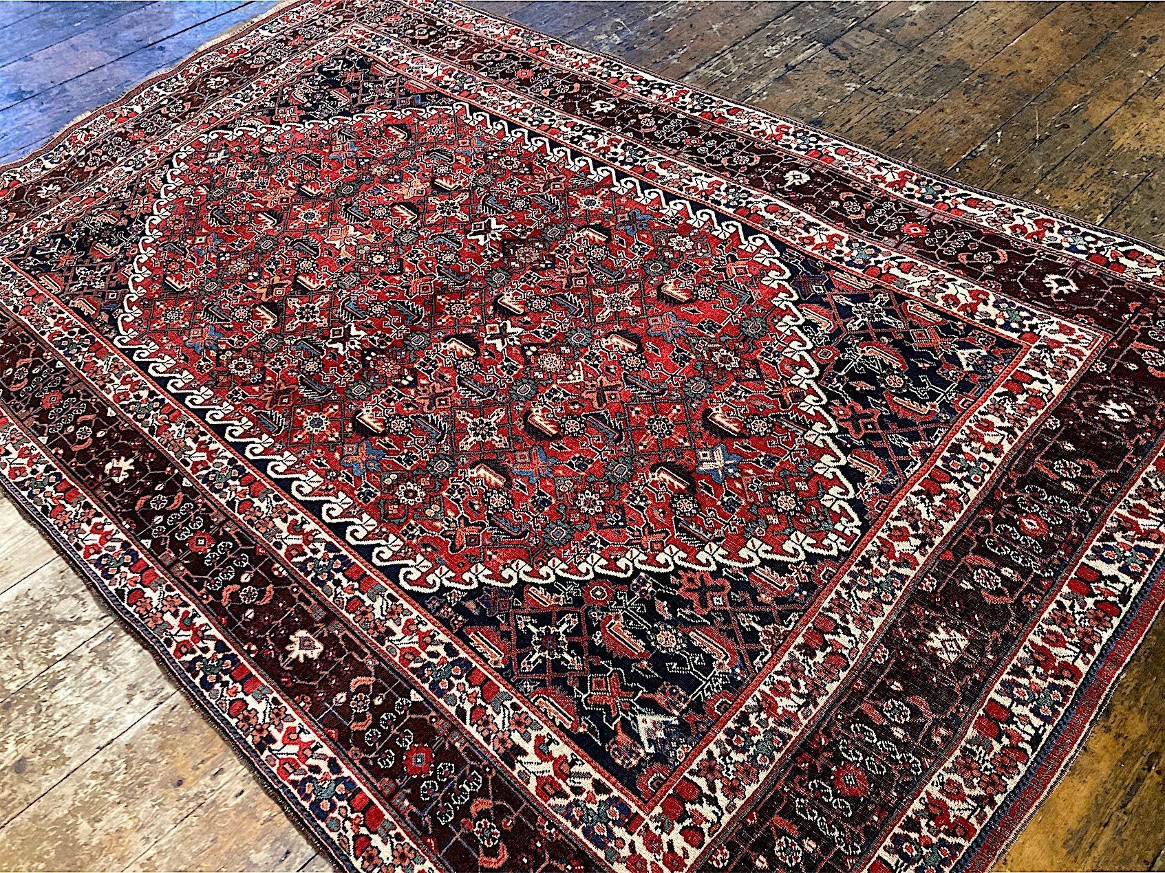 Antique Qashqai Rug 2.61m x 1.65m For Sale 1