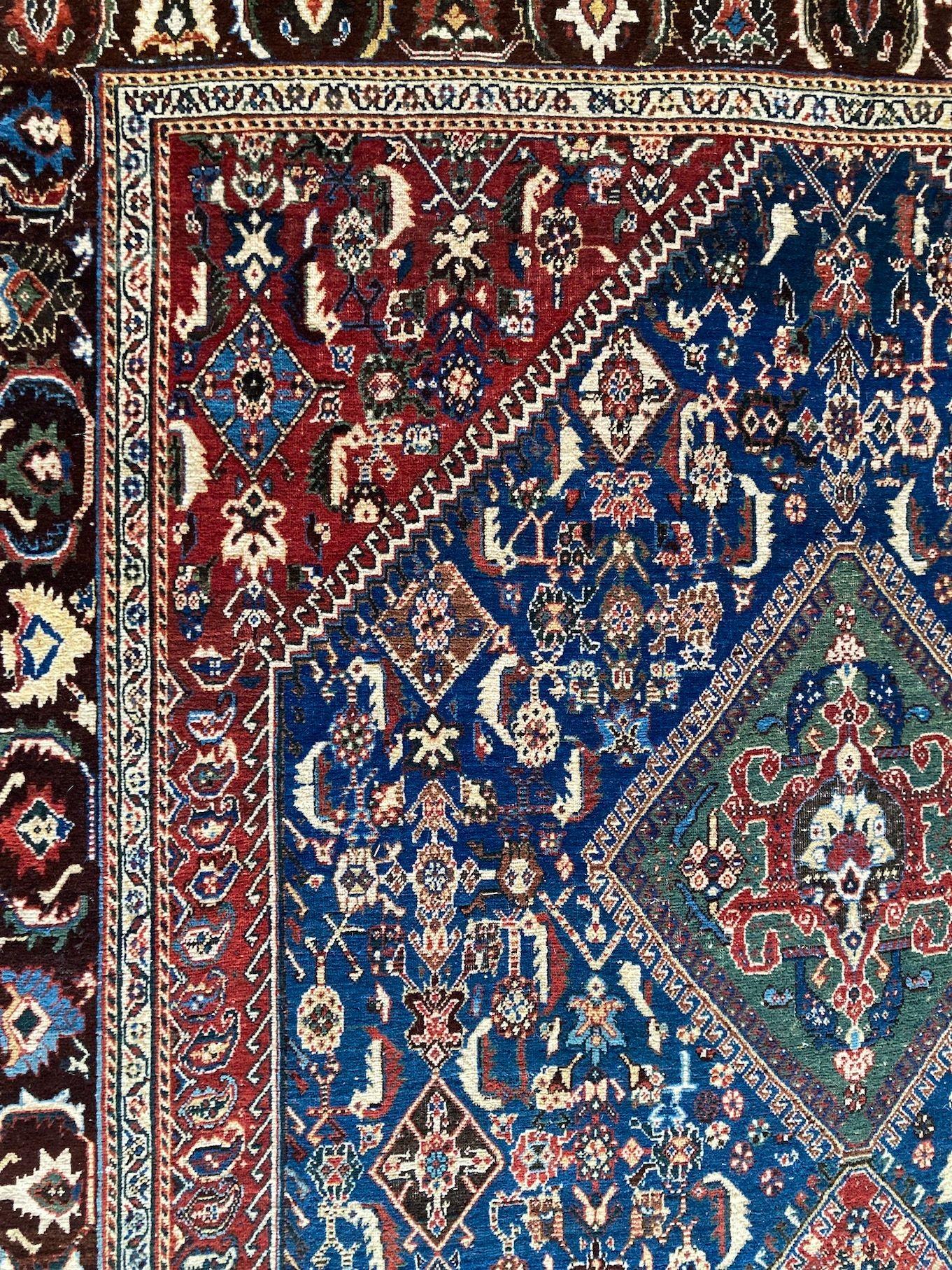 Tapis Qashqai ancien de 2,62 m x 1,57 m en vente 6
