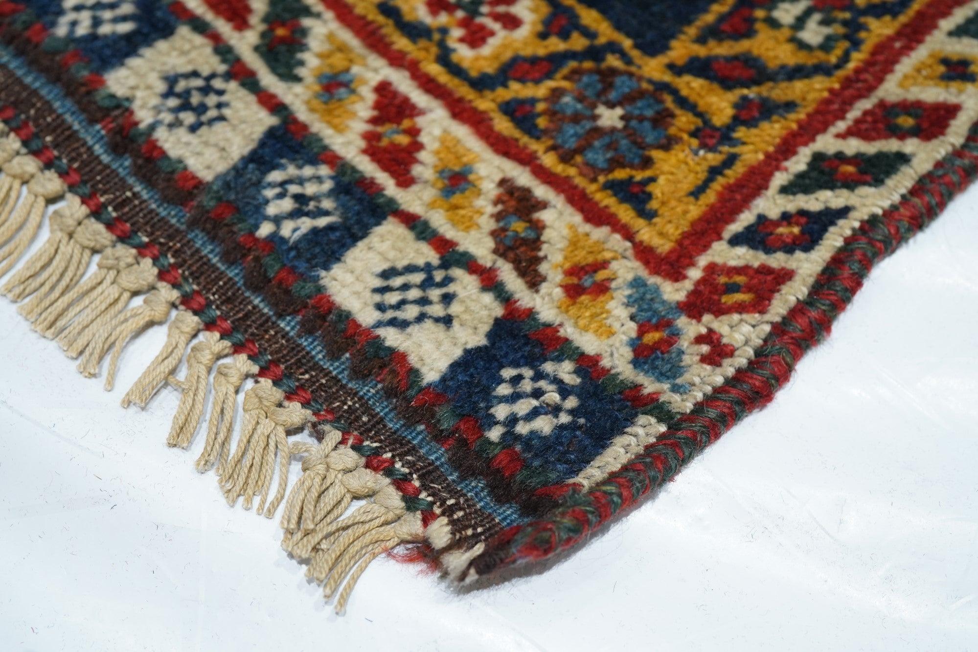 Antique Qashqai Rug  In Good Condition For Sale In New York, NY