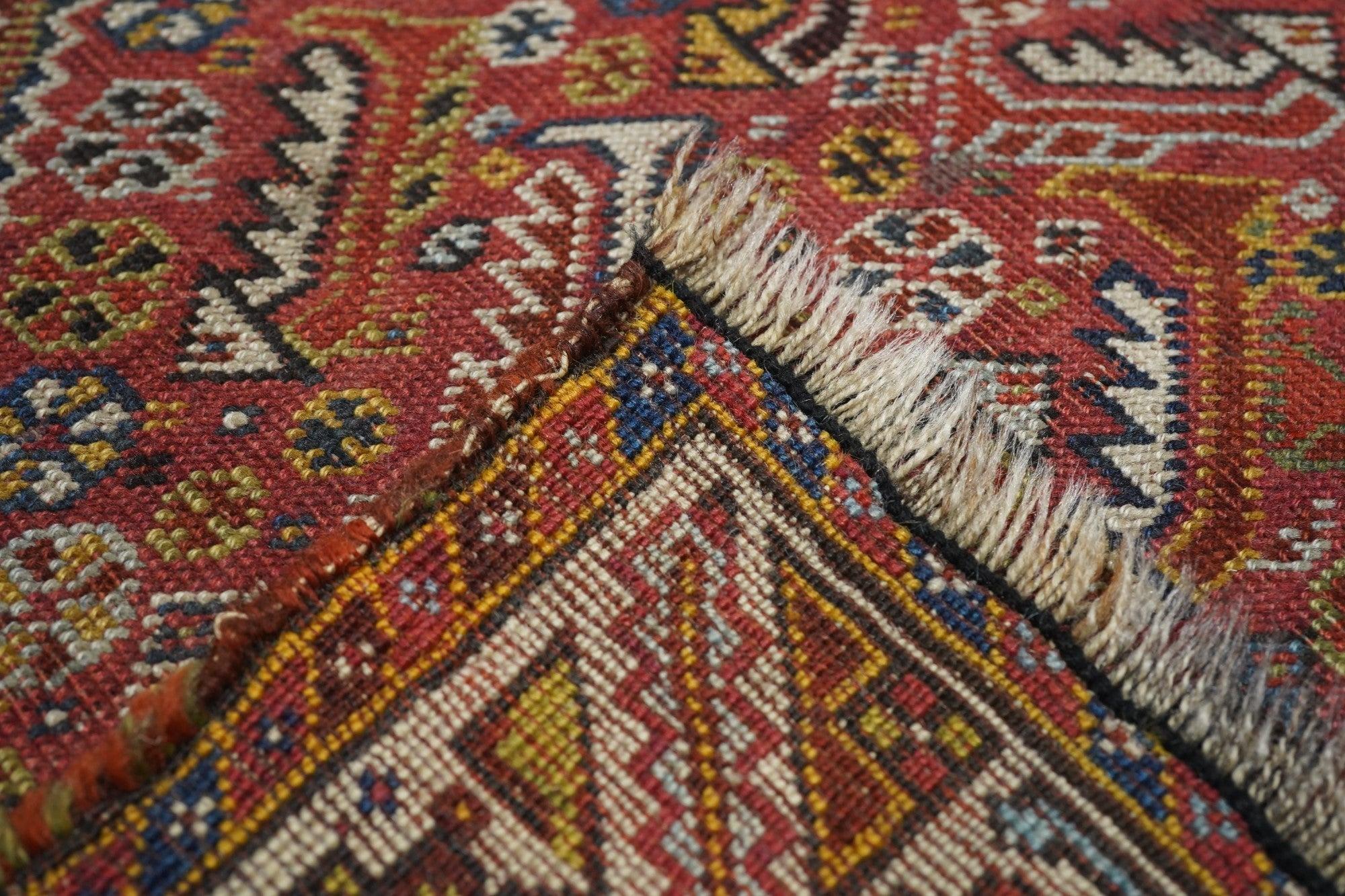 Tappeto antico Qashqai 4'2'' x 5'2'' in vendita 4
