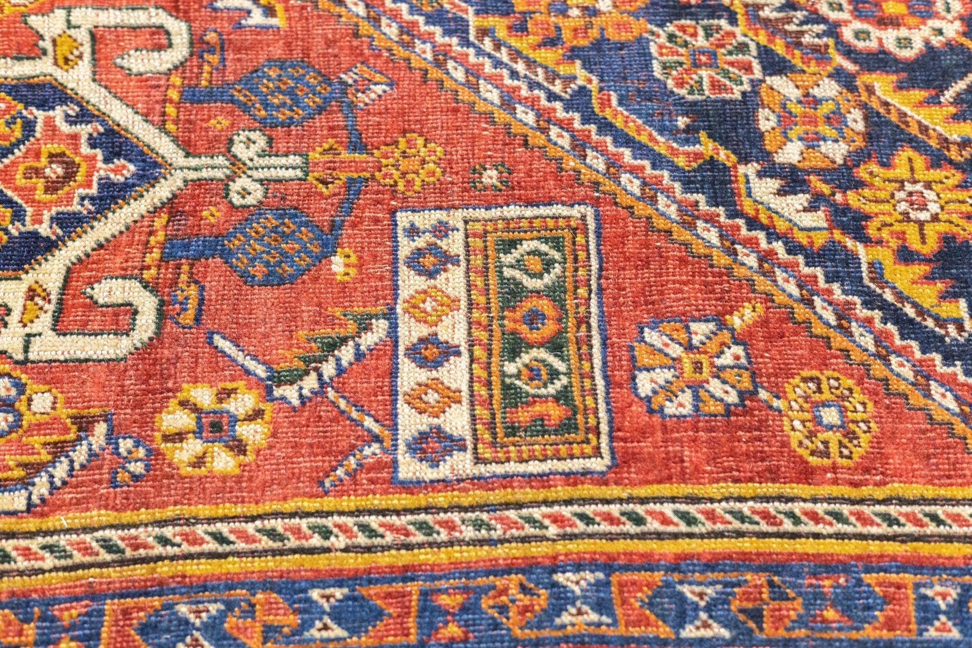 Tappeto antico Qashqai 4'7'' x 7'2'' in vendita 2