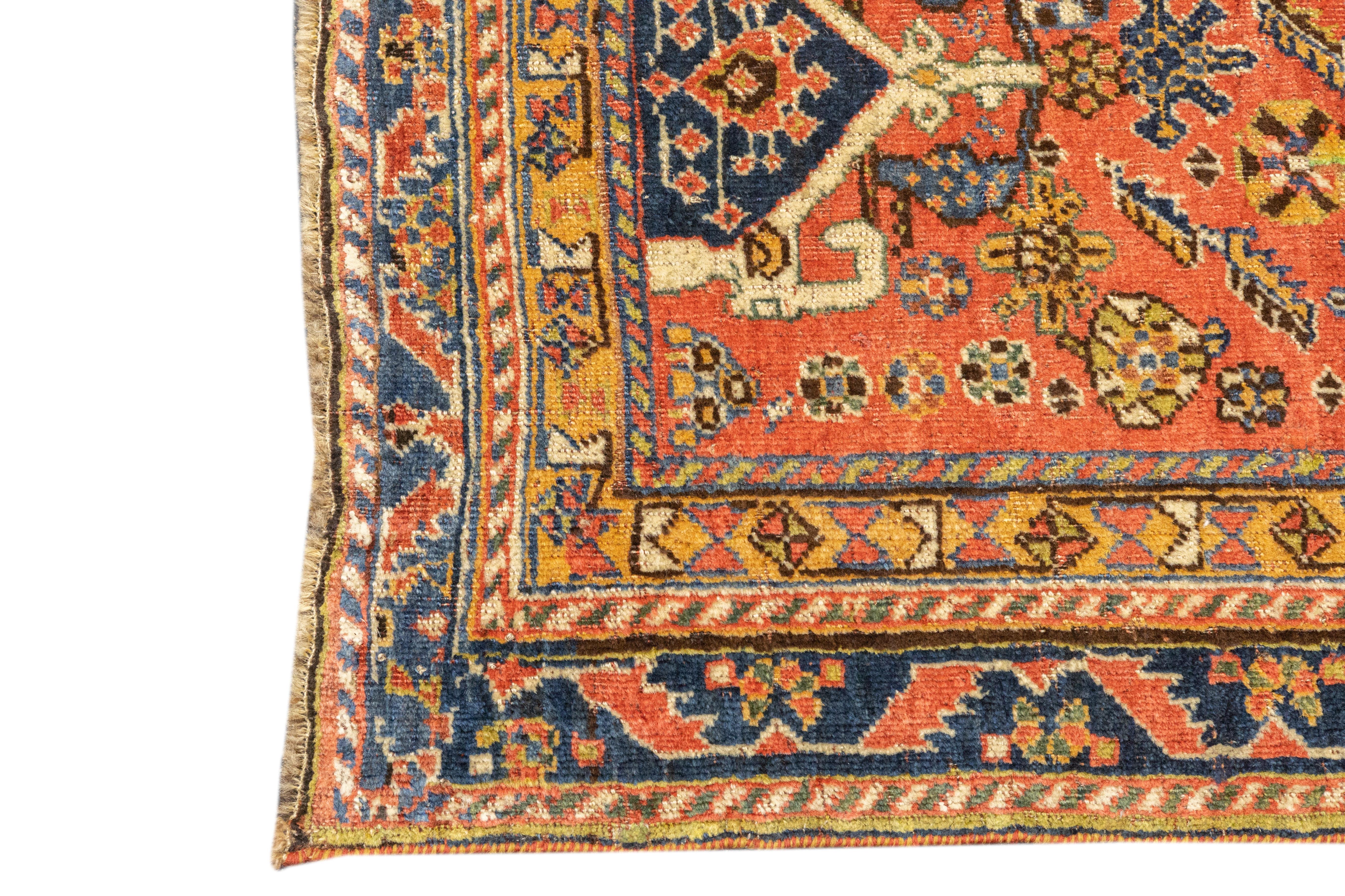 20th Century Antique Qashqai Rug 4'9'' x 6'8'' For Sale