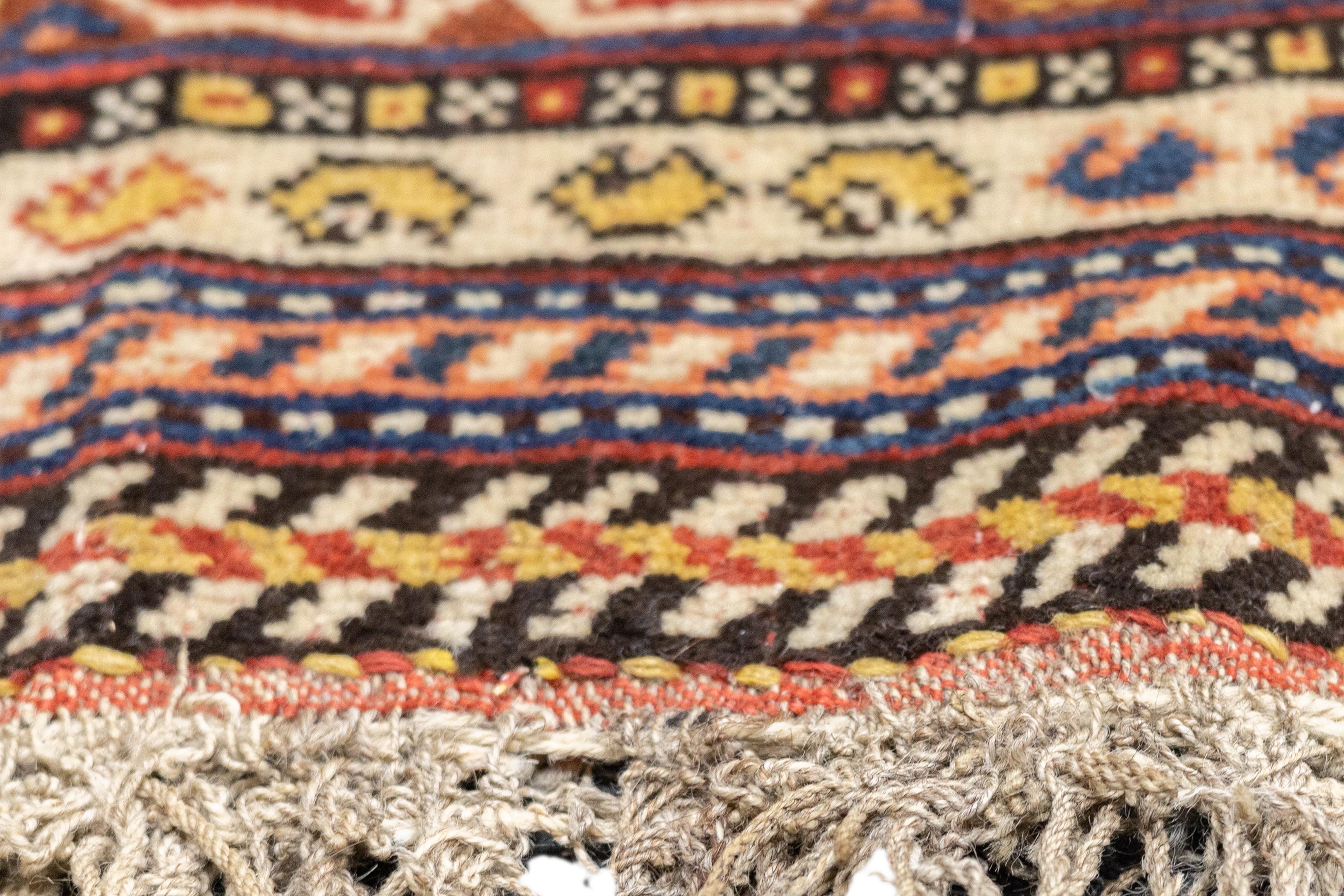 Antique Qashqai Rug 5'4'' x 7'10'' In Good Condition For Sale In New York, NY