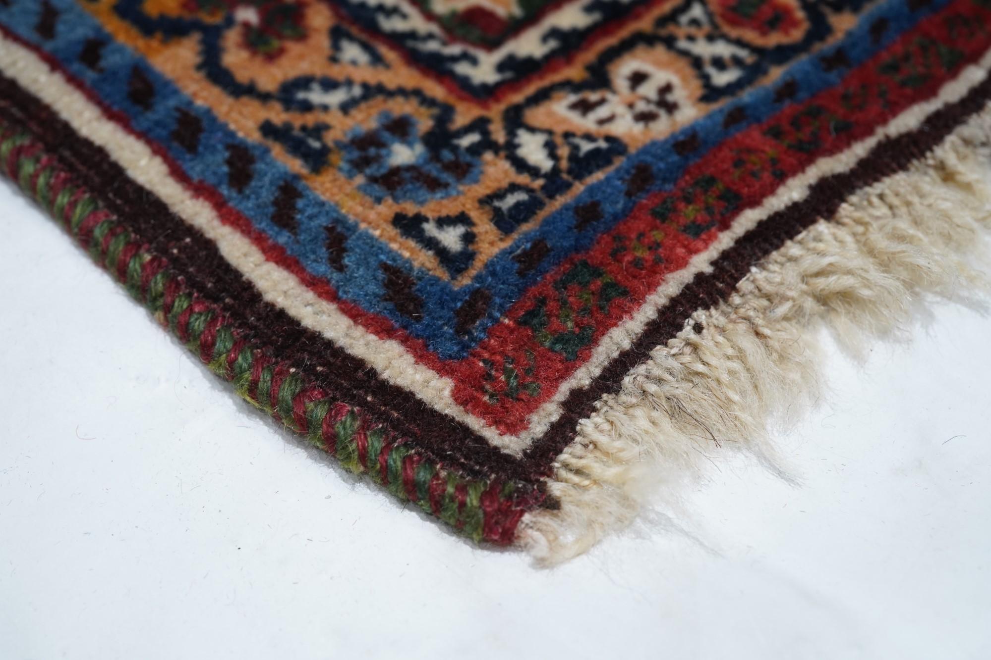 Antiker Gaschgai-Teppich (Persisch) im Angebot