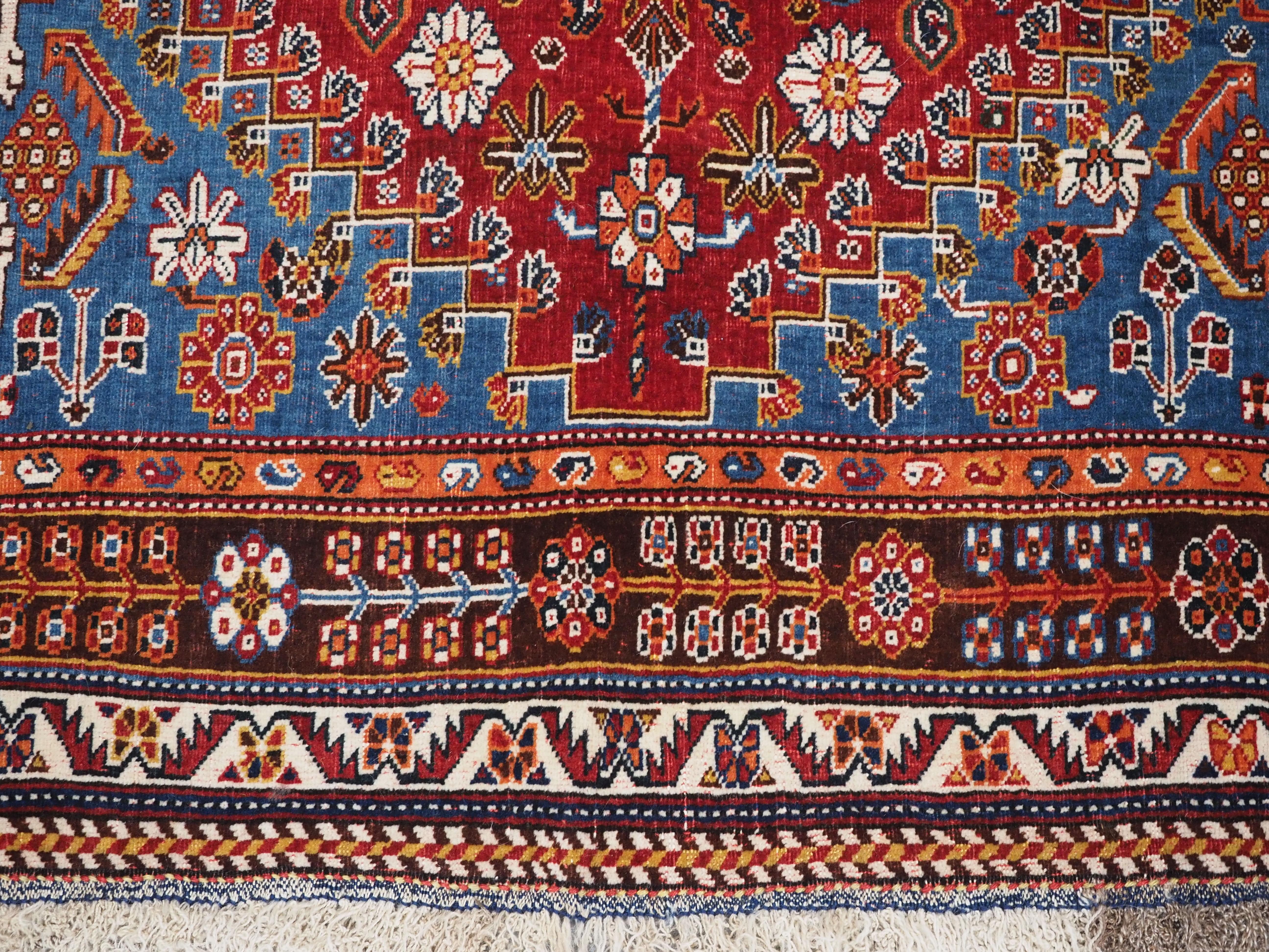 Antique Qashqai tribal rug with small central medallion.  Circa 1890. For Sale 7