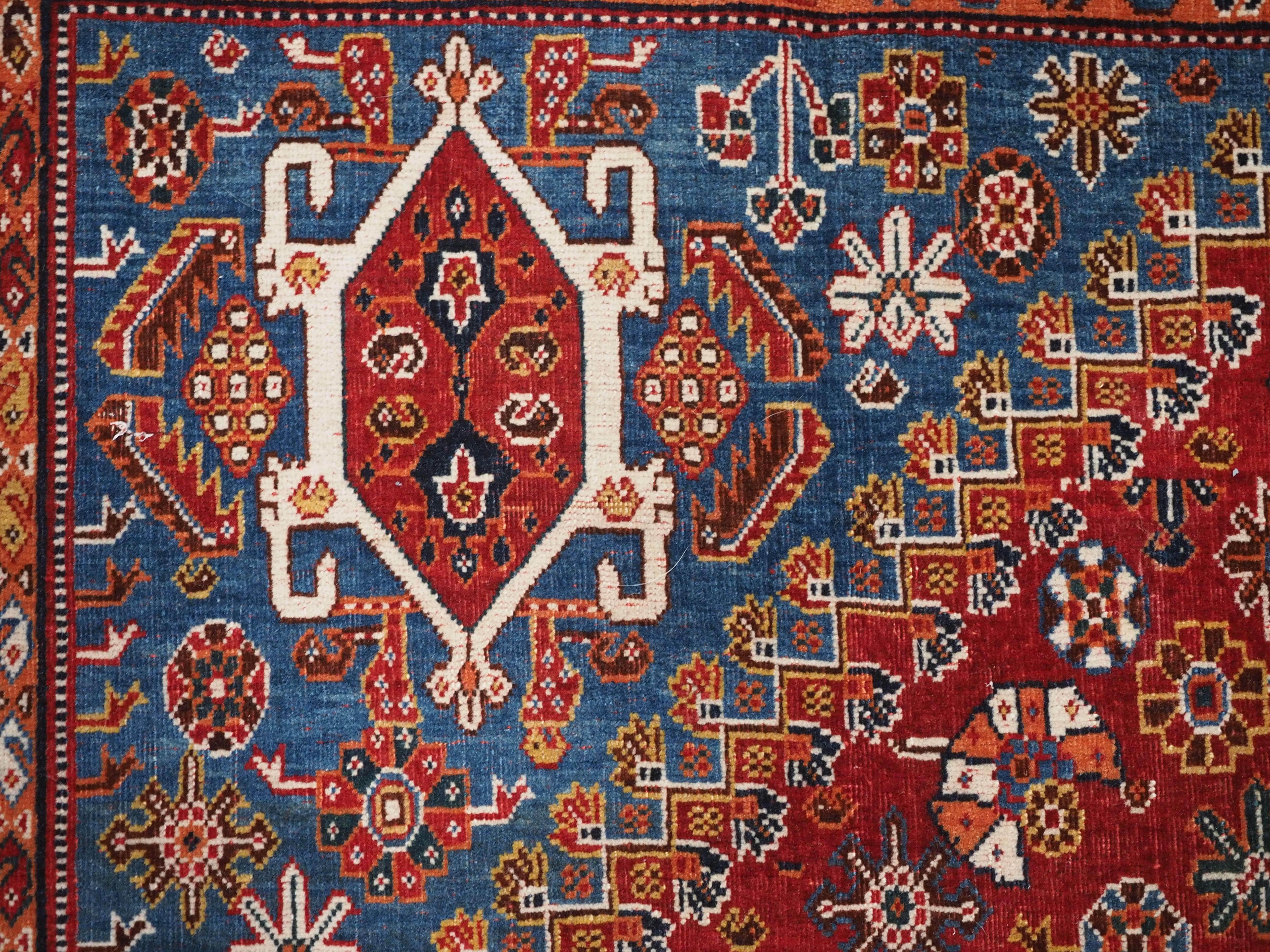 Antique Qashqai tribal rug with small central medallion.  Circa 1890. For Sale 2