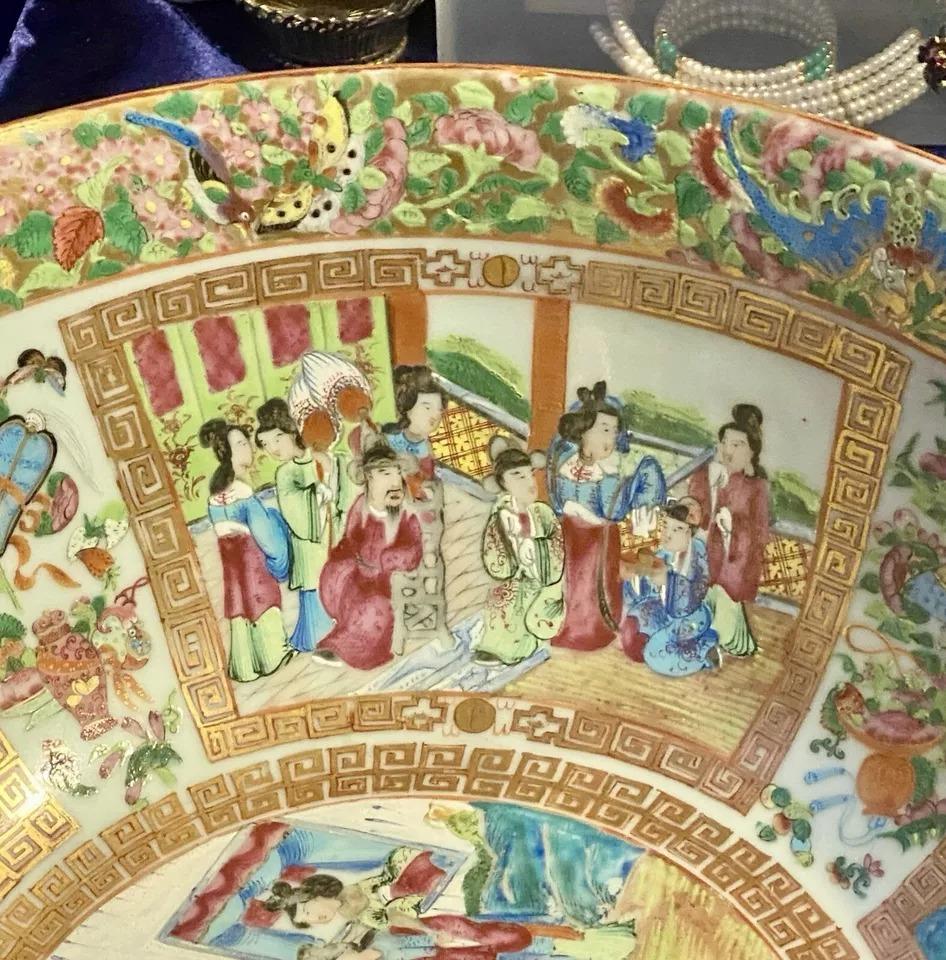 Antique Qing Chinese Export Rose Medallion Canton Porcelain Punch Bowl 15.5