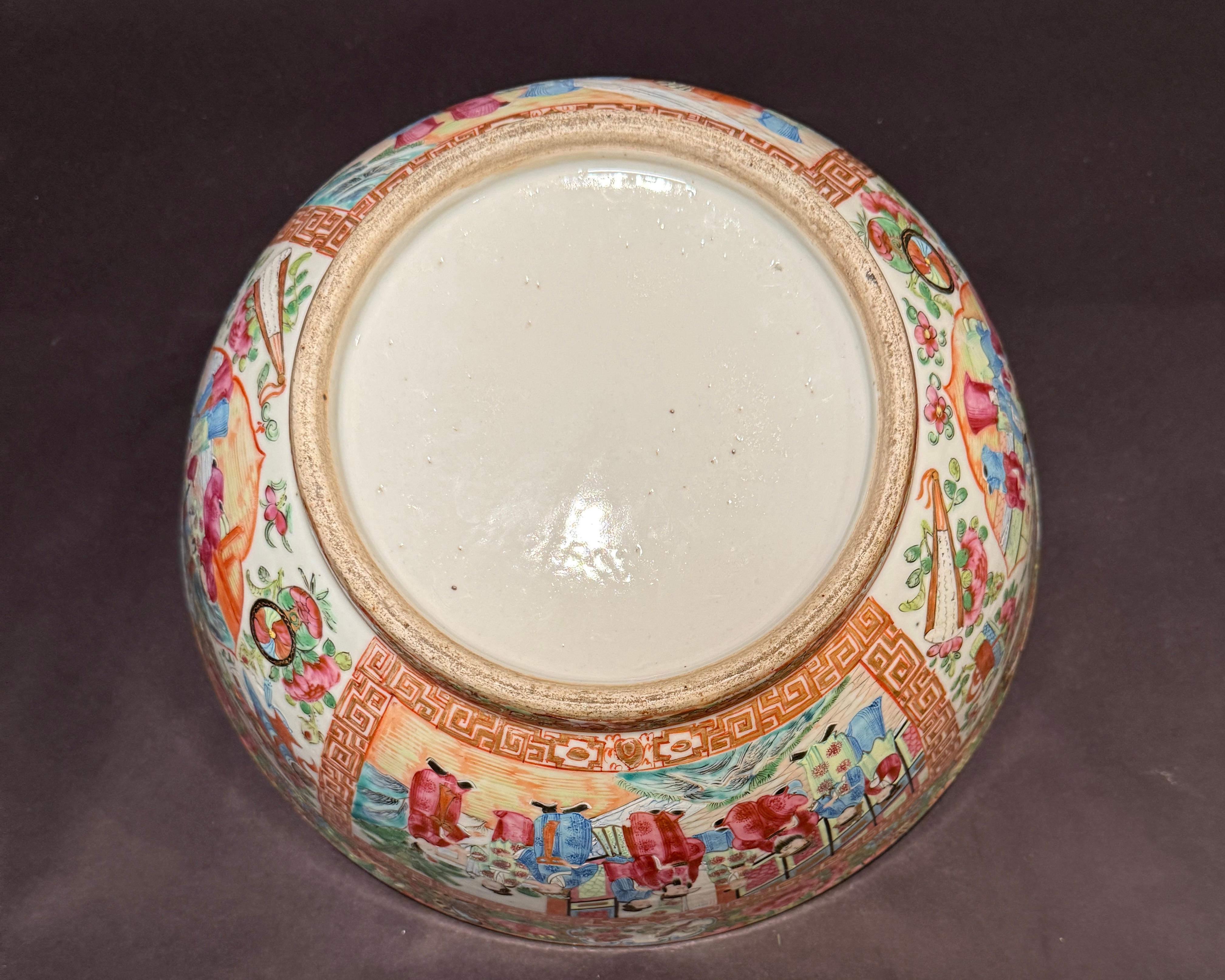 Antike chinesische Famille Rose Canton-Porzellanschale aus Qing-Kanton im Angebot 5