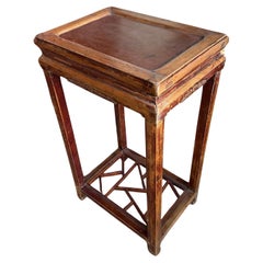 Antigua mesa auxiliar de madera de haya de la dinastía Qing